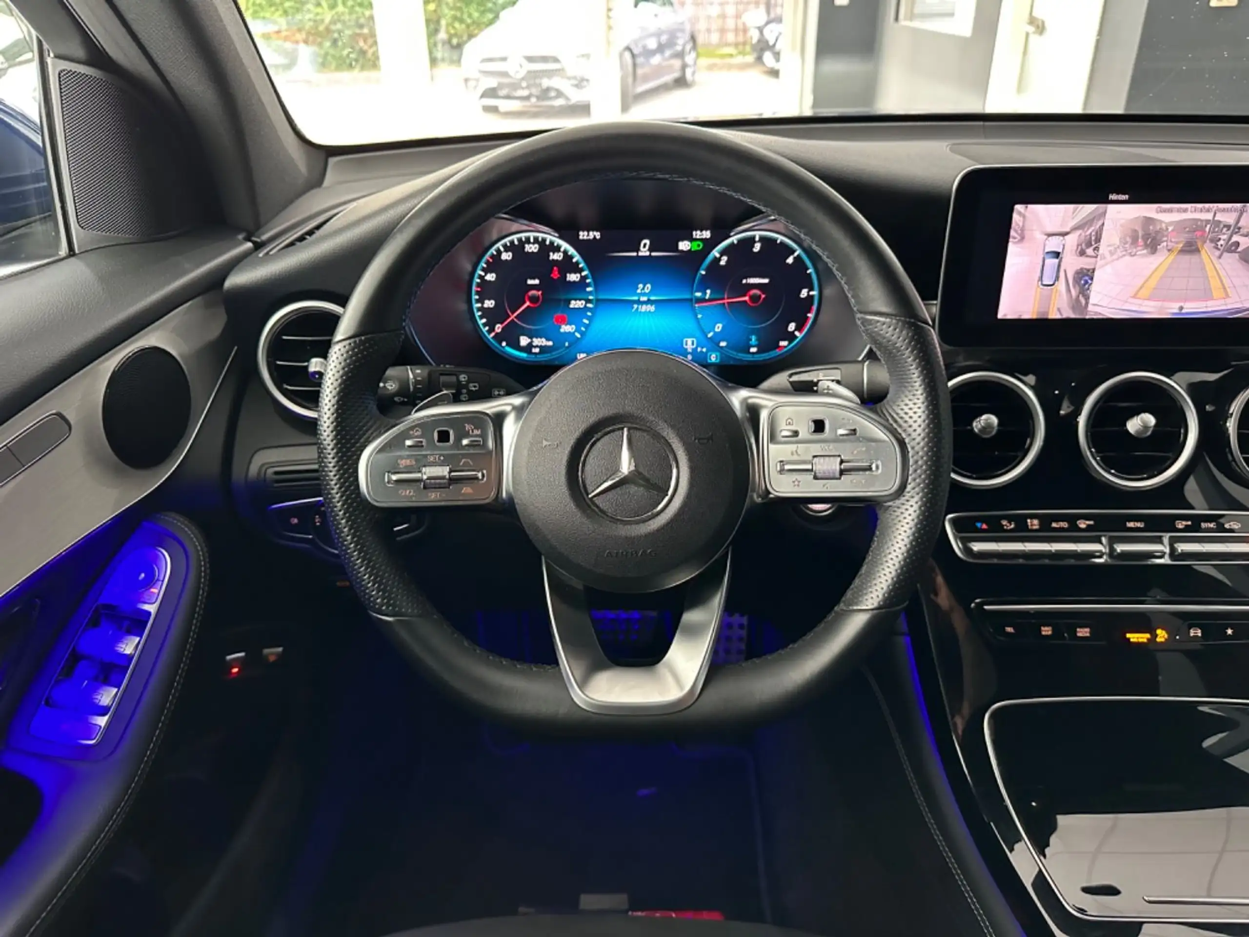 Mercedes-Benz - GLC 220