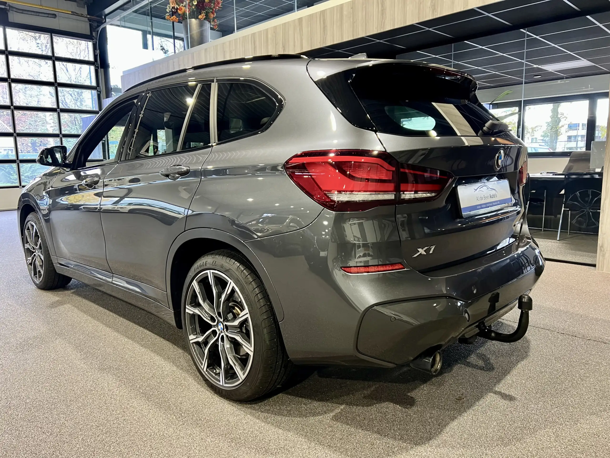 BMW - X1