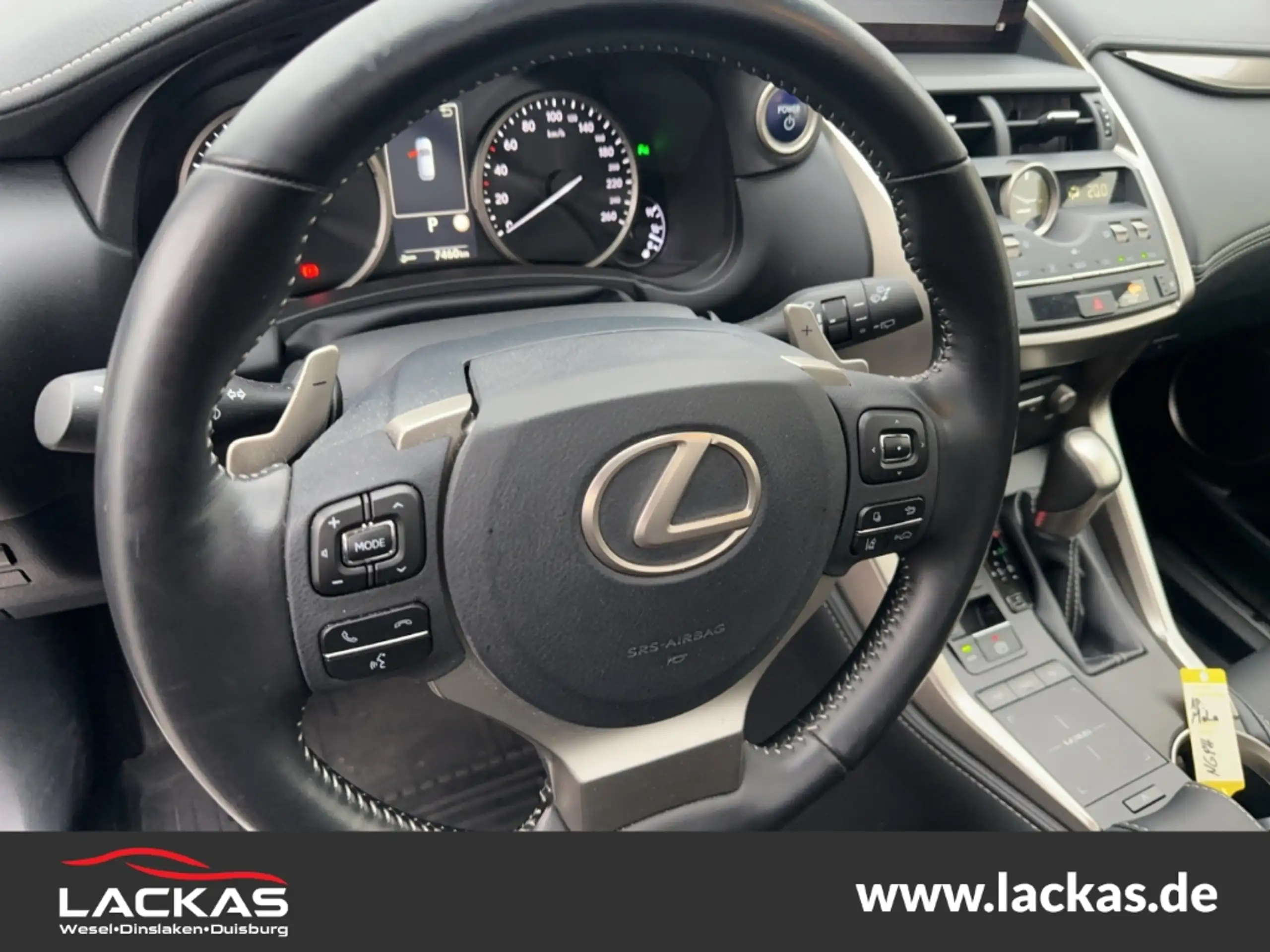 Lexus - NX 300h