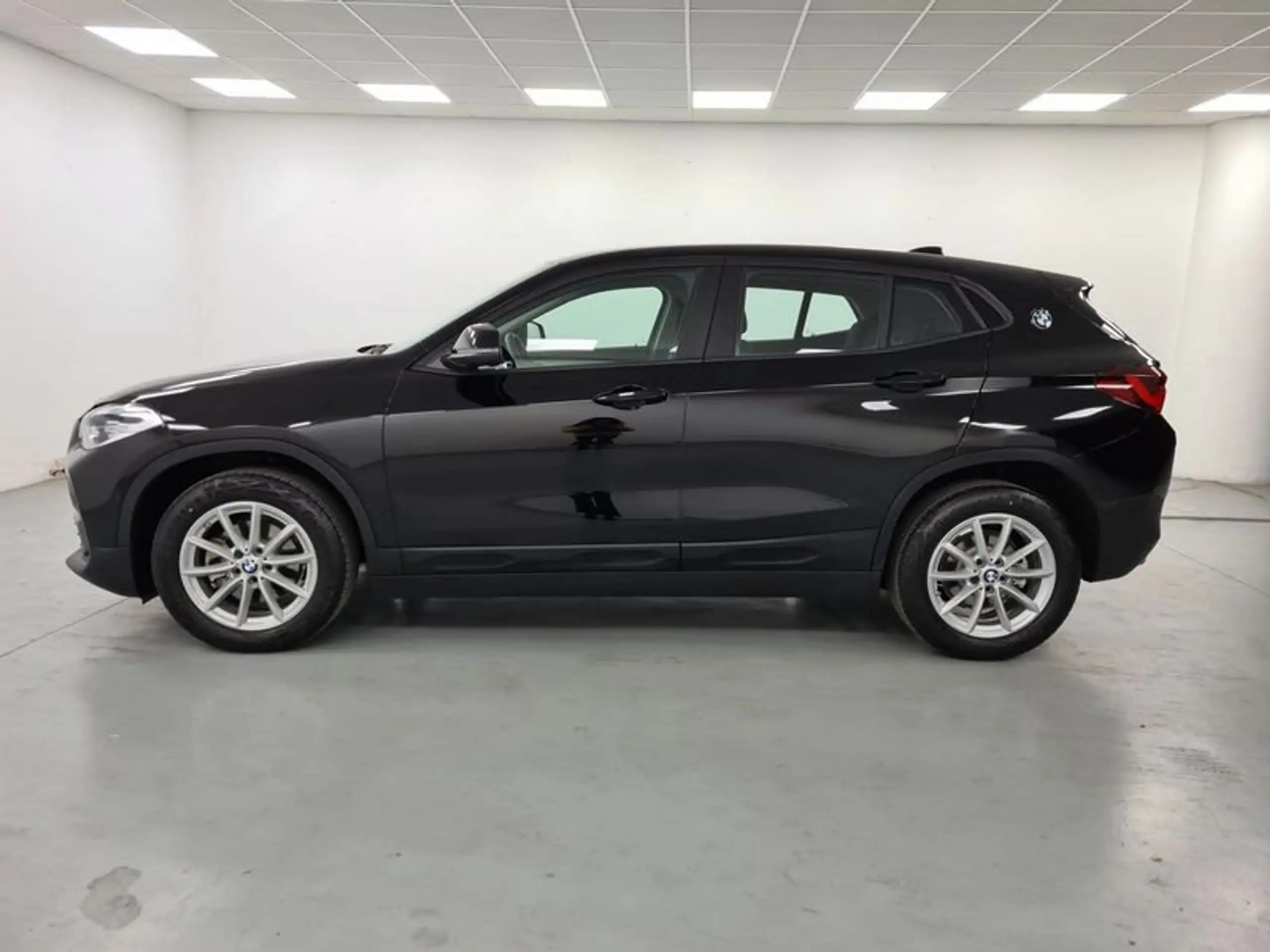 BMW - X2