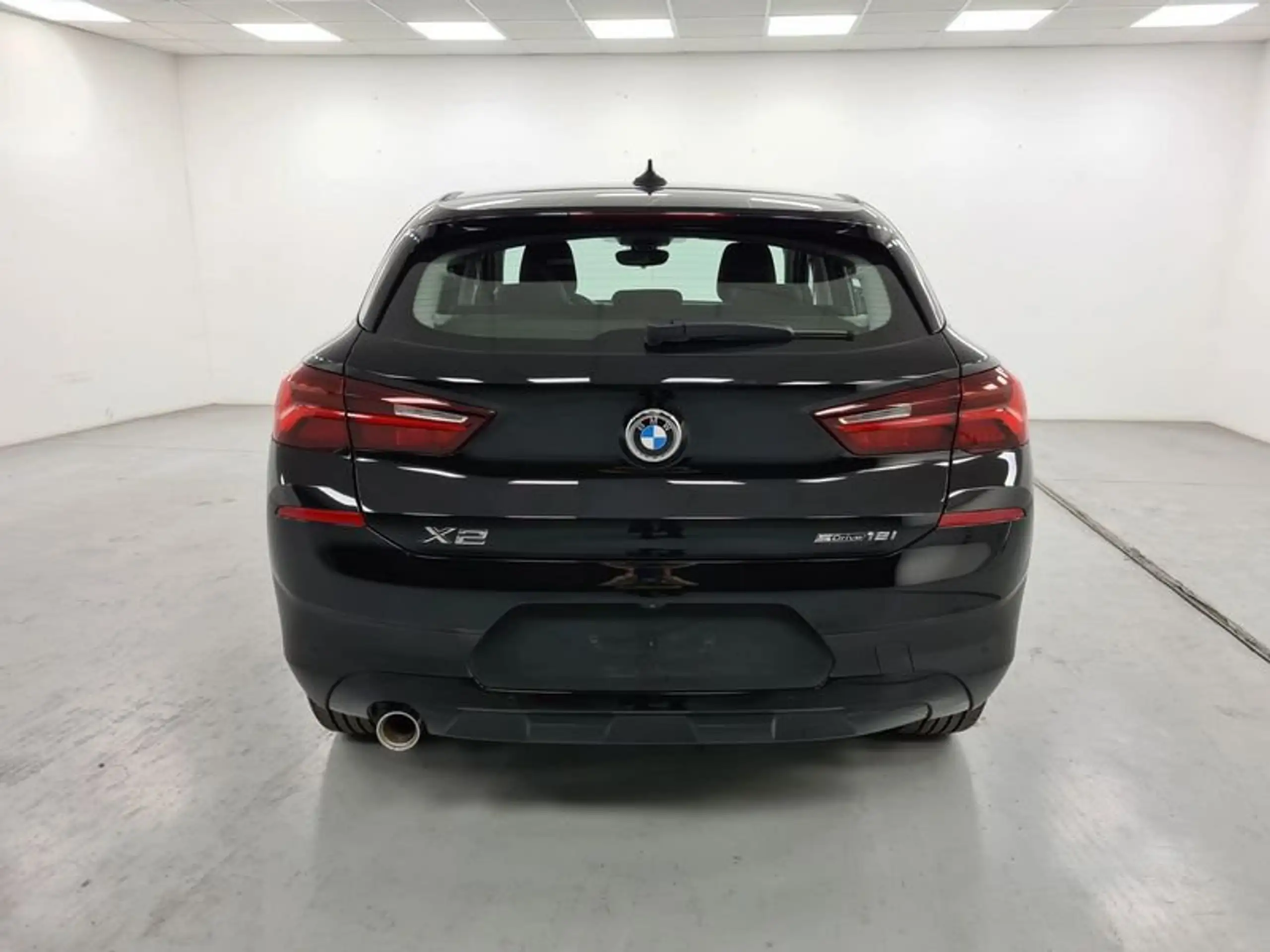 BMW - X2