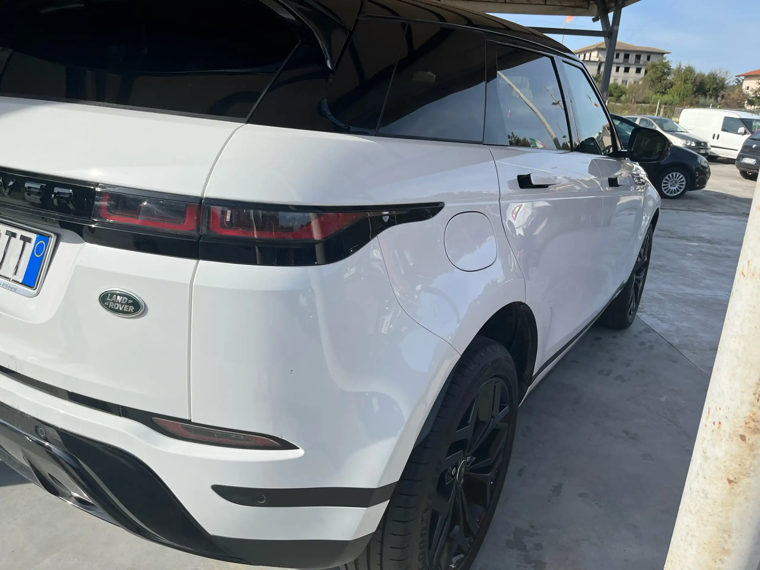 Land Rover - Range Rover Evoque