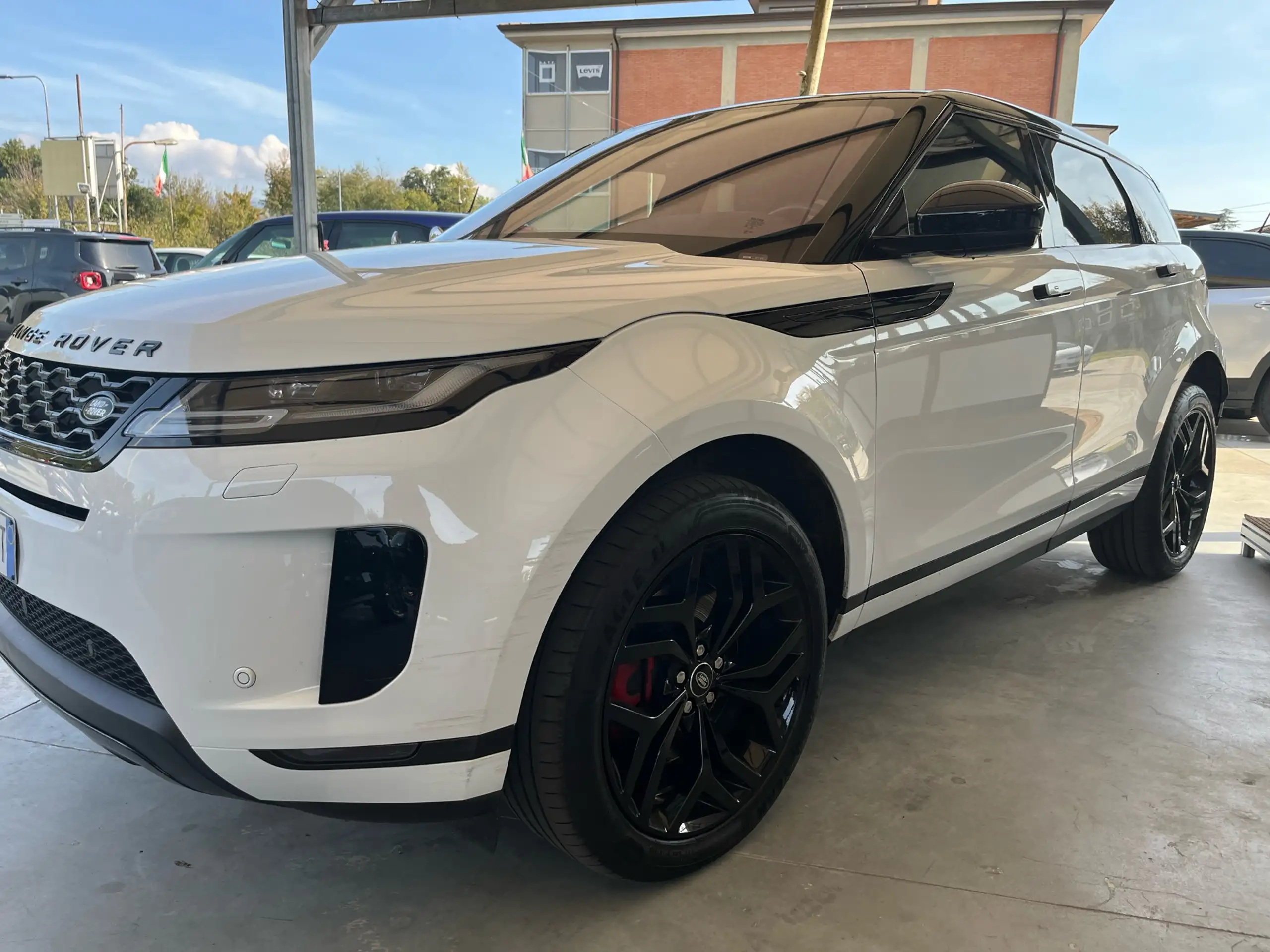 Land Rover - Range Rover Evoque