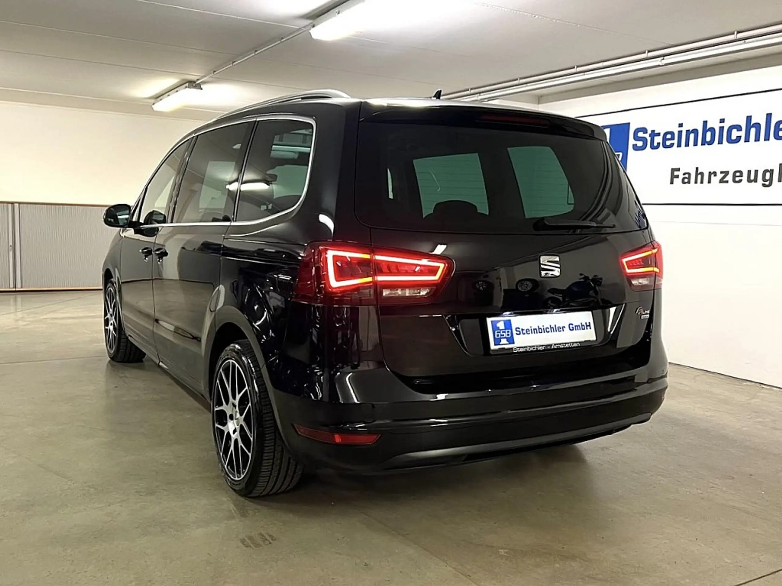 SEAT - Alhambra