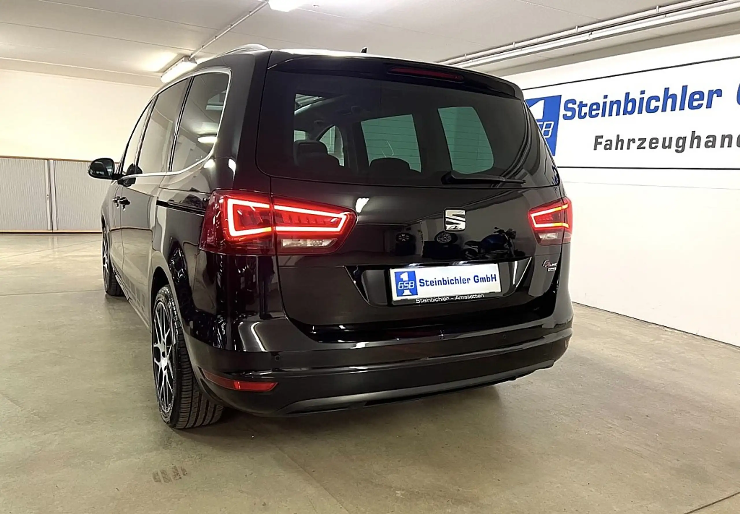 SEAT - Alhambra