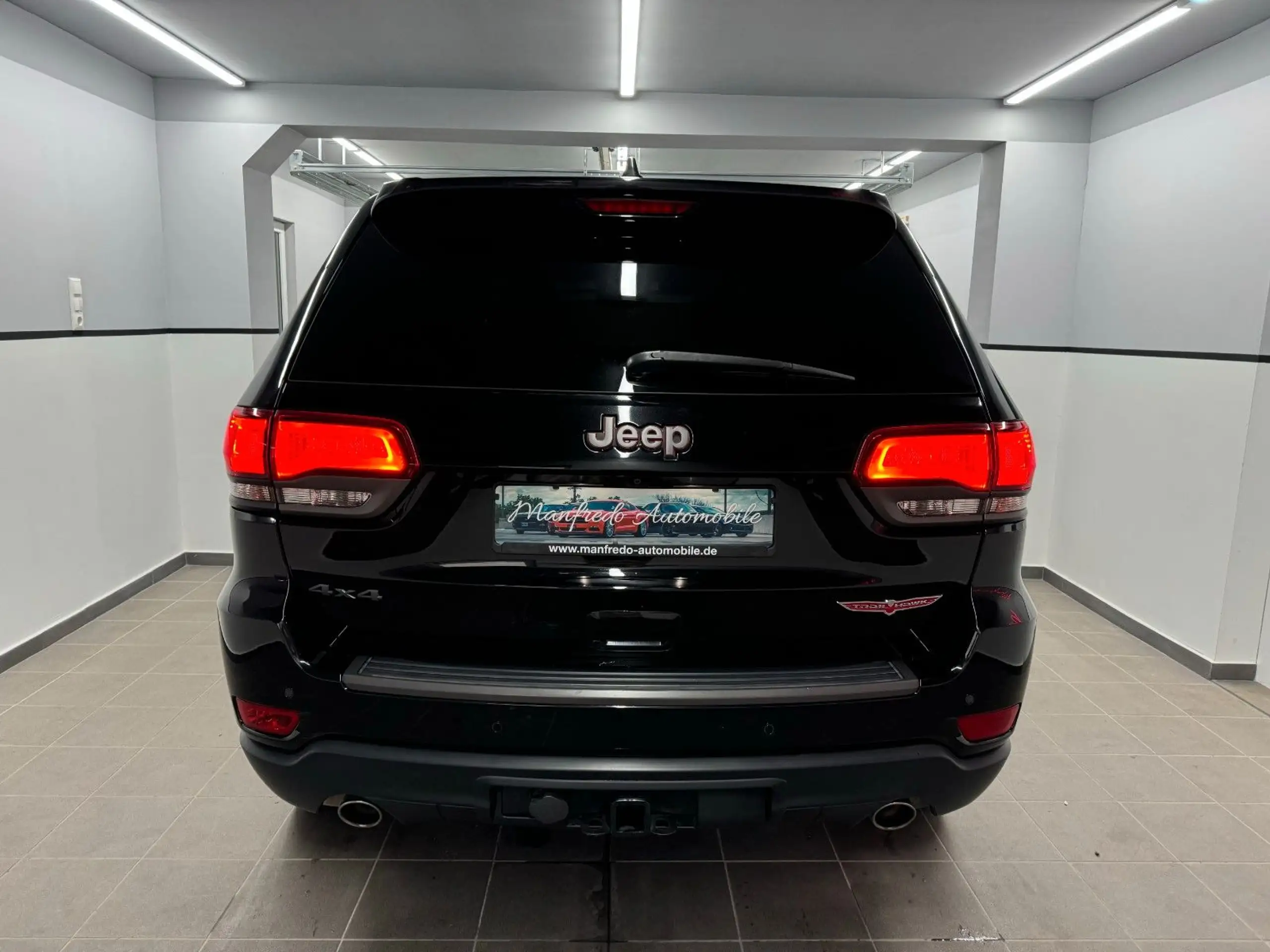 Jeep - Grand Cherokee