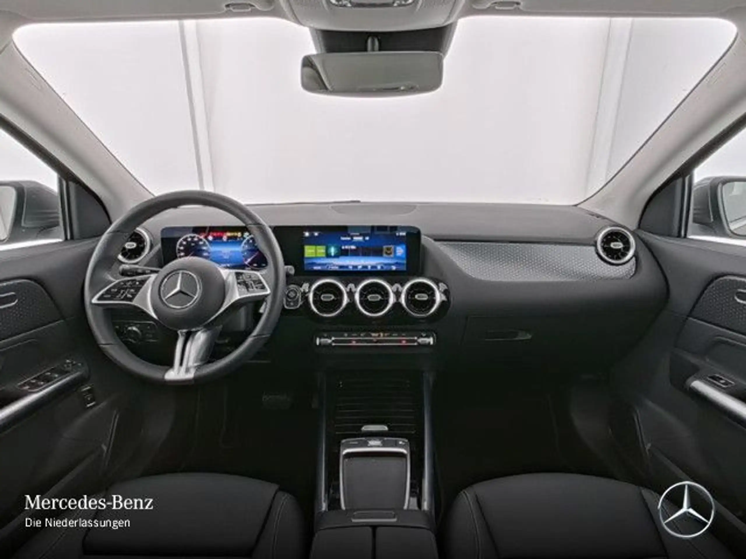 Mercedes-Benz - GLA 200