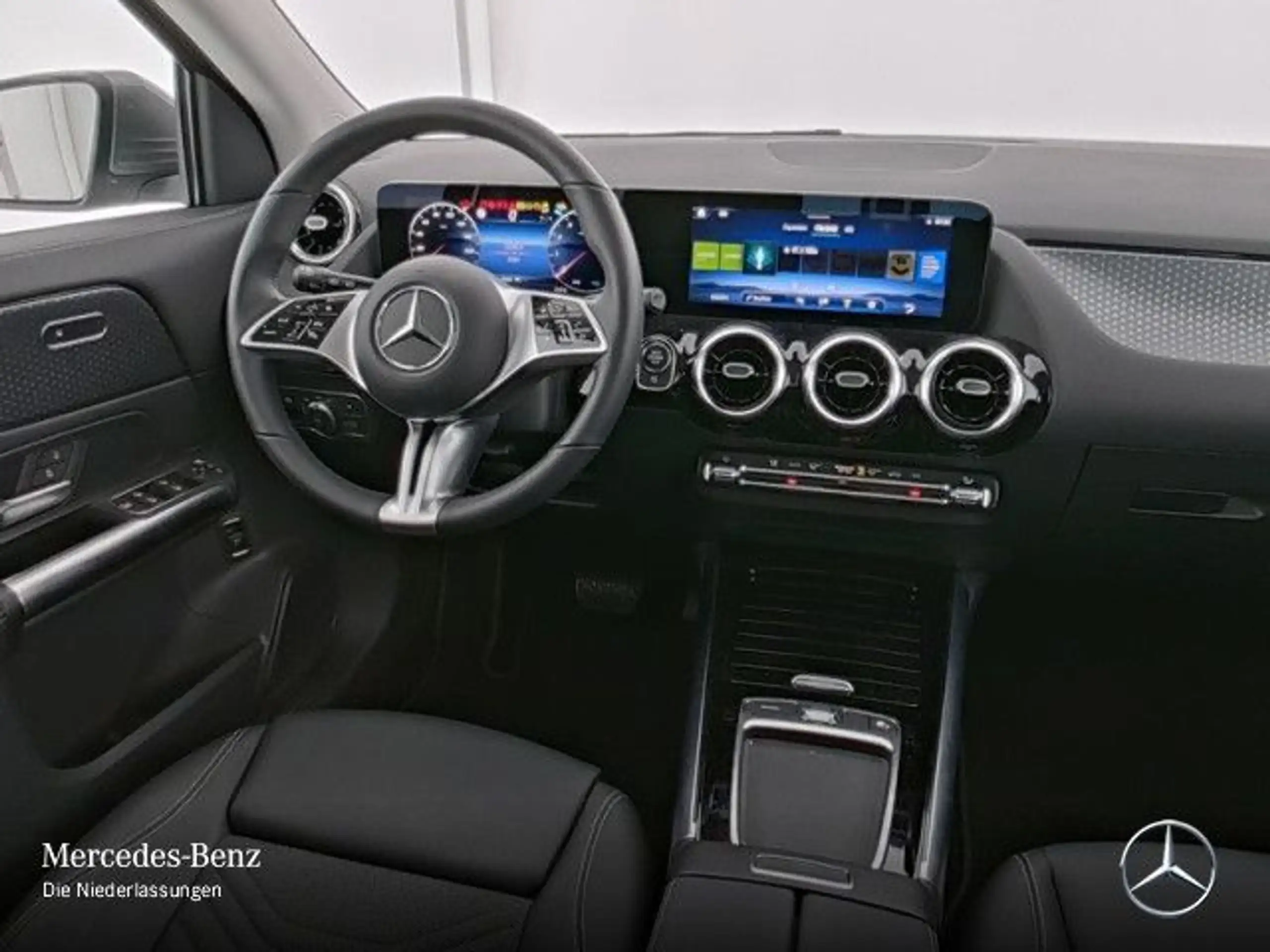 Mercedes-Benz - GLA 200