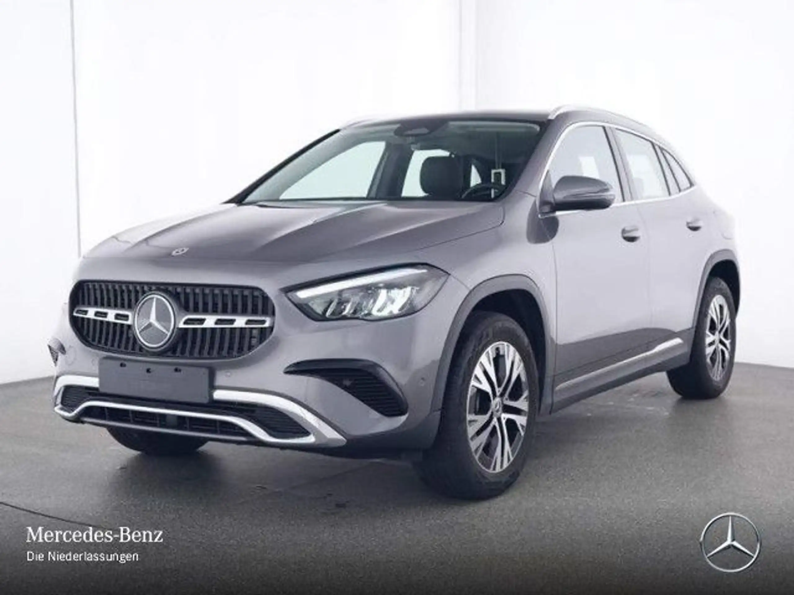 Mercedes-Benz - GLA 200