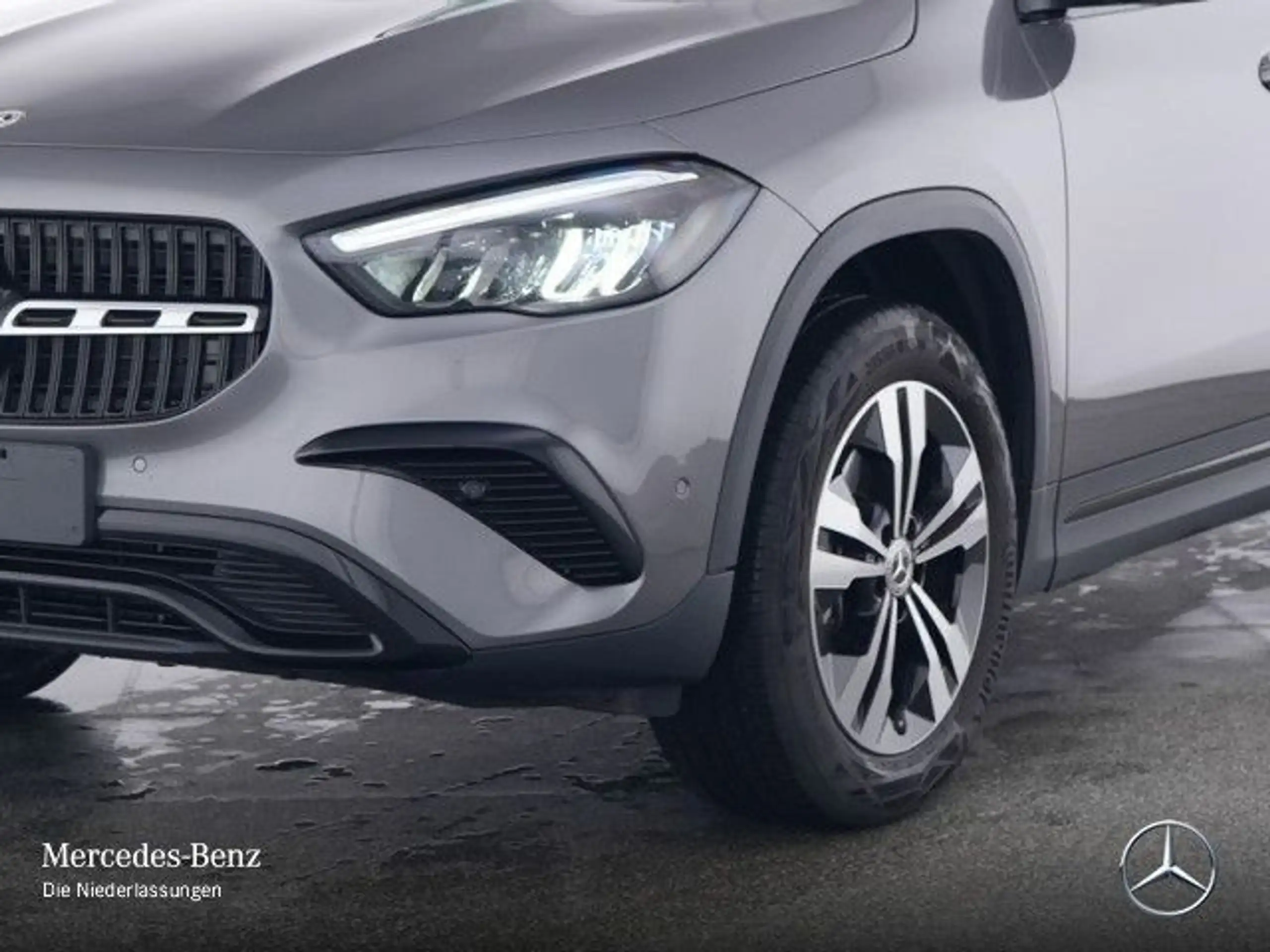 Mercedes-Benz - GLA 200