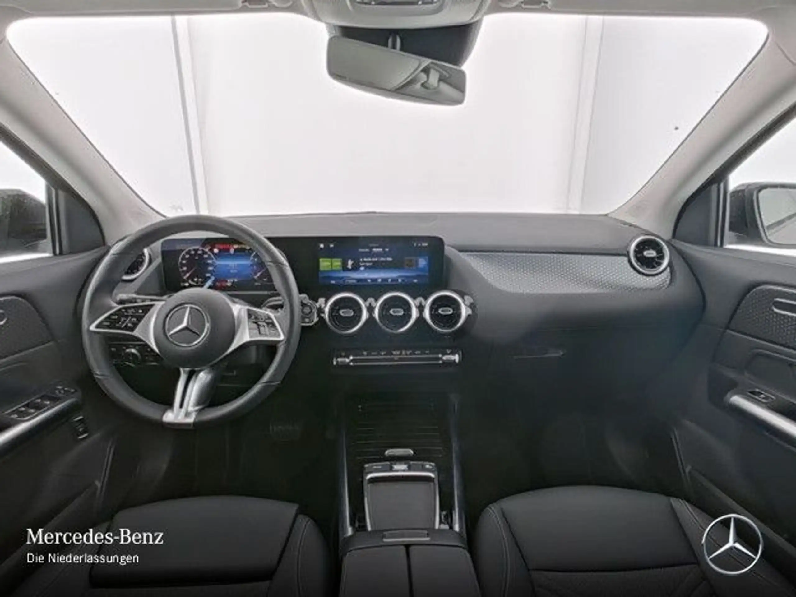 Mercedes-Benz - GLA 200