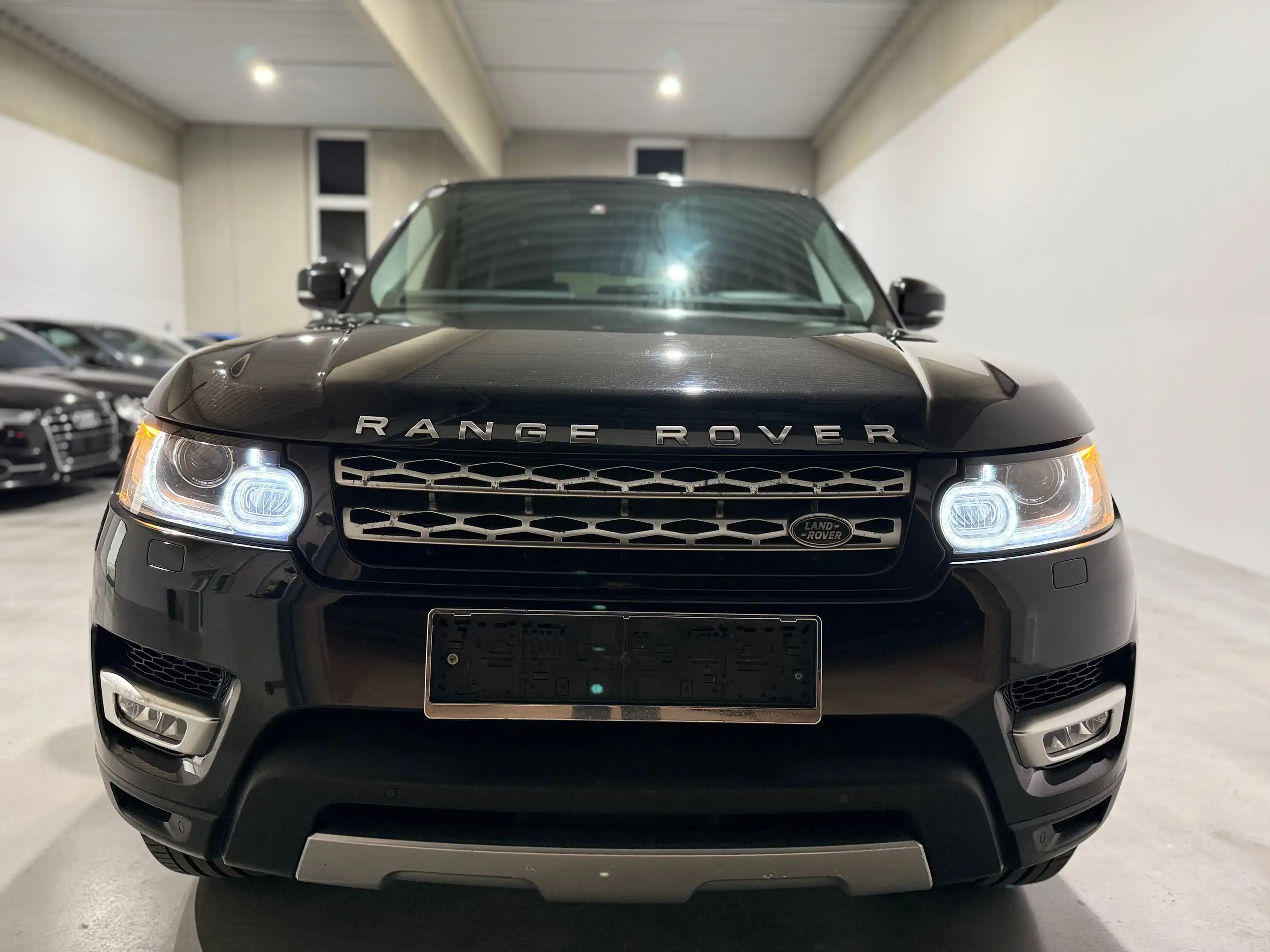 Land Rover - Range Rover Sport