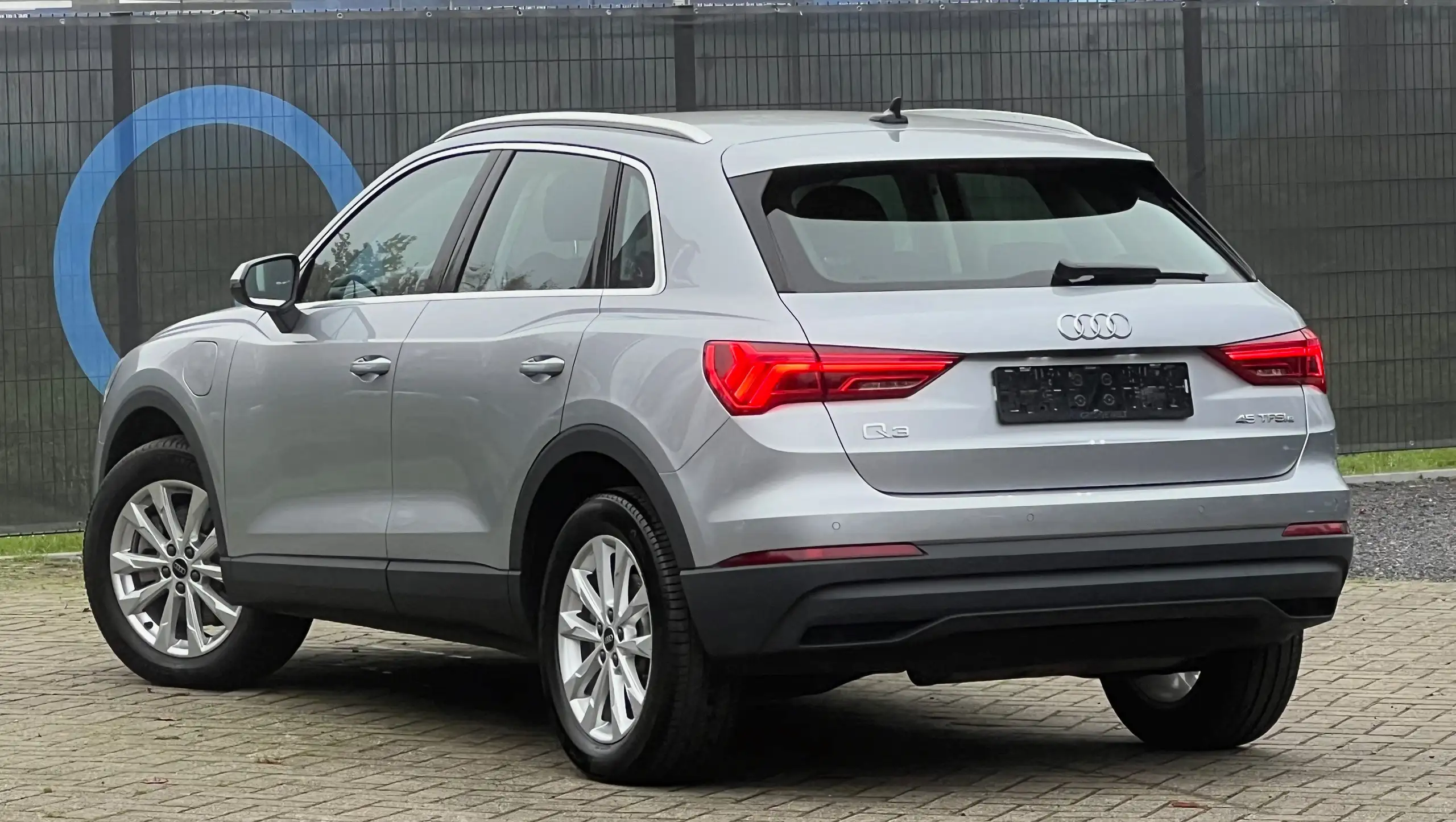 Audi - Q3