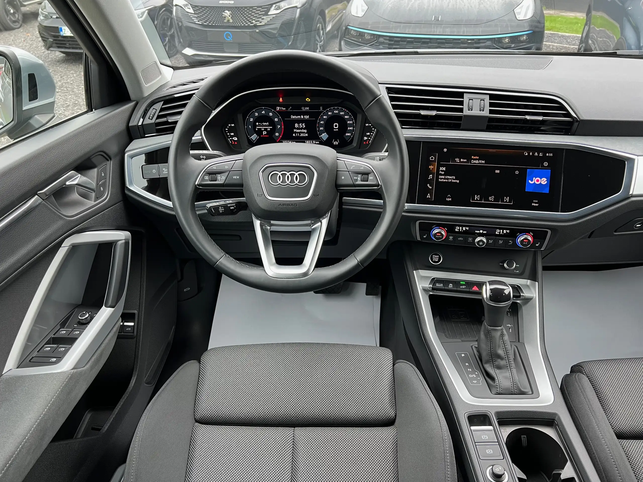 Audi - Q3