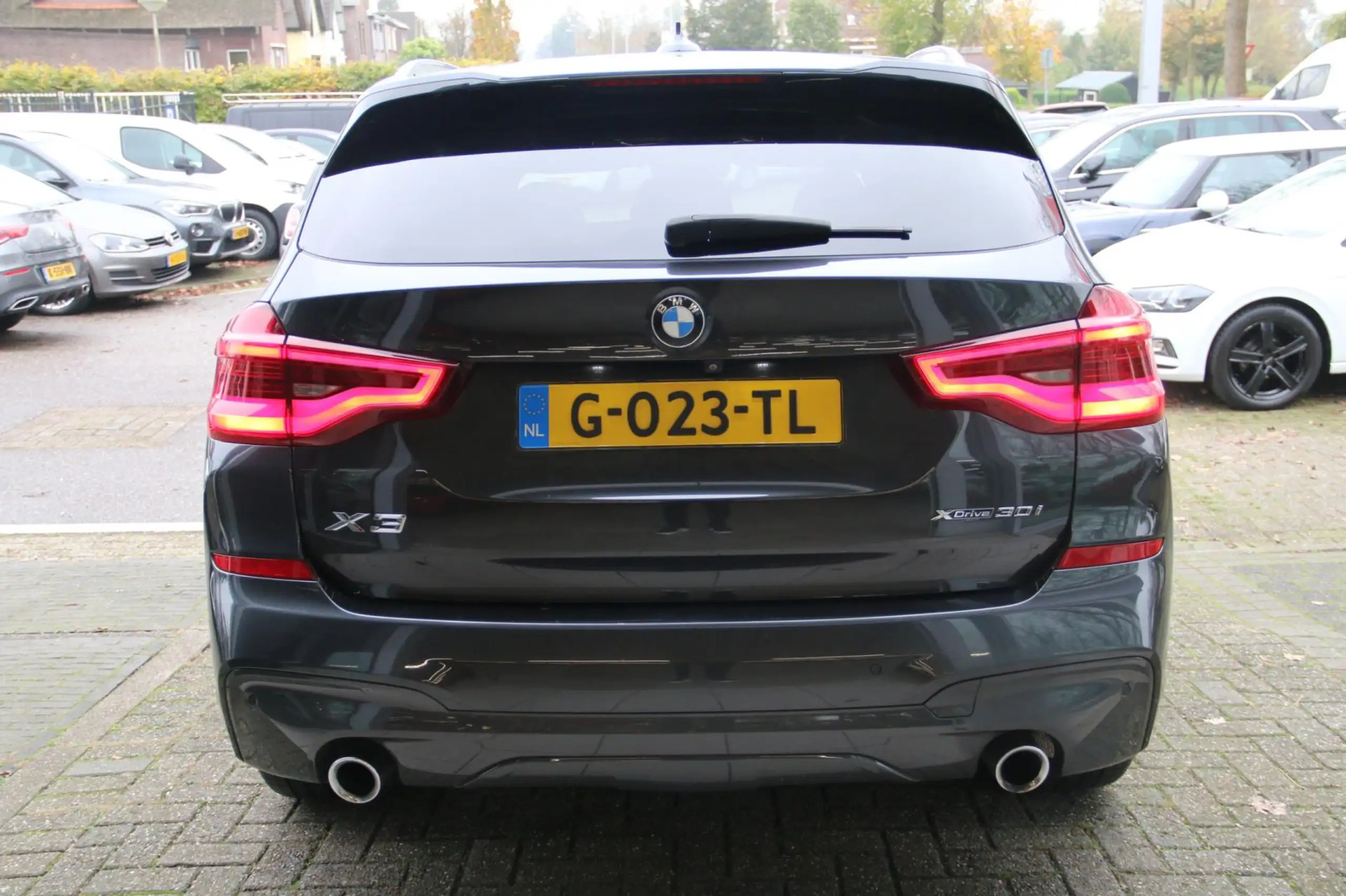 BMW - X3