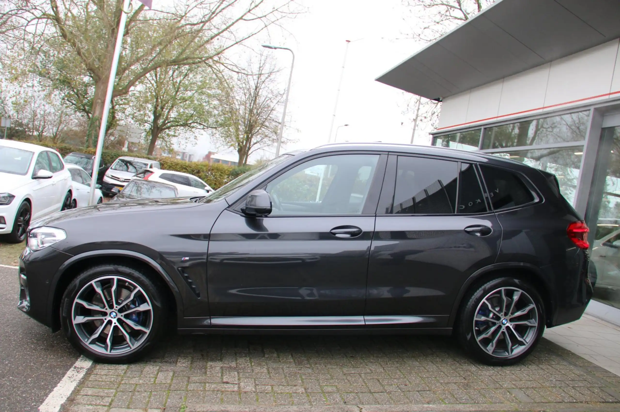 BMW - X3