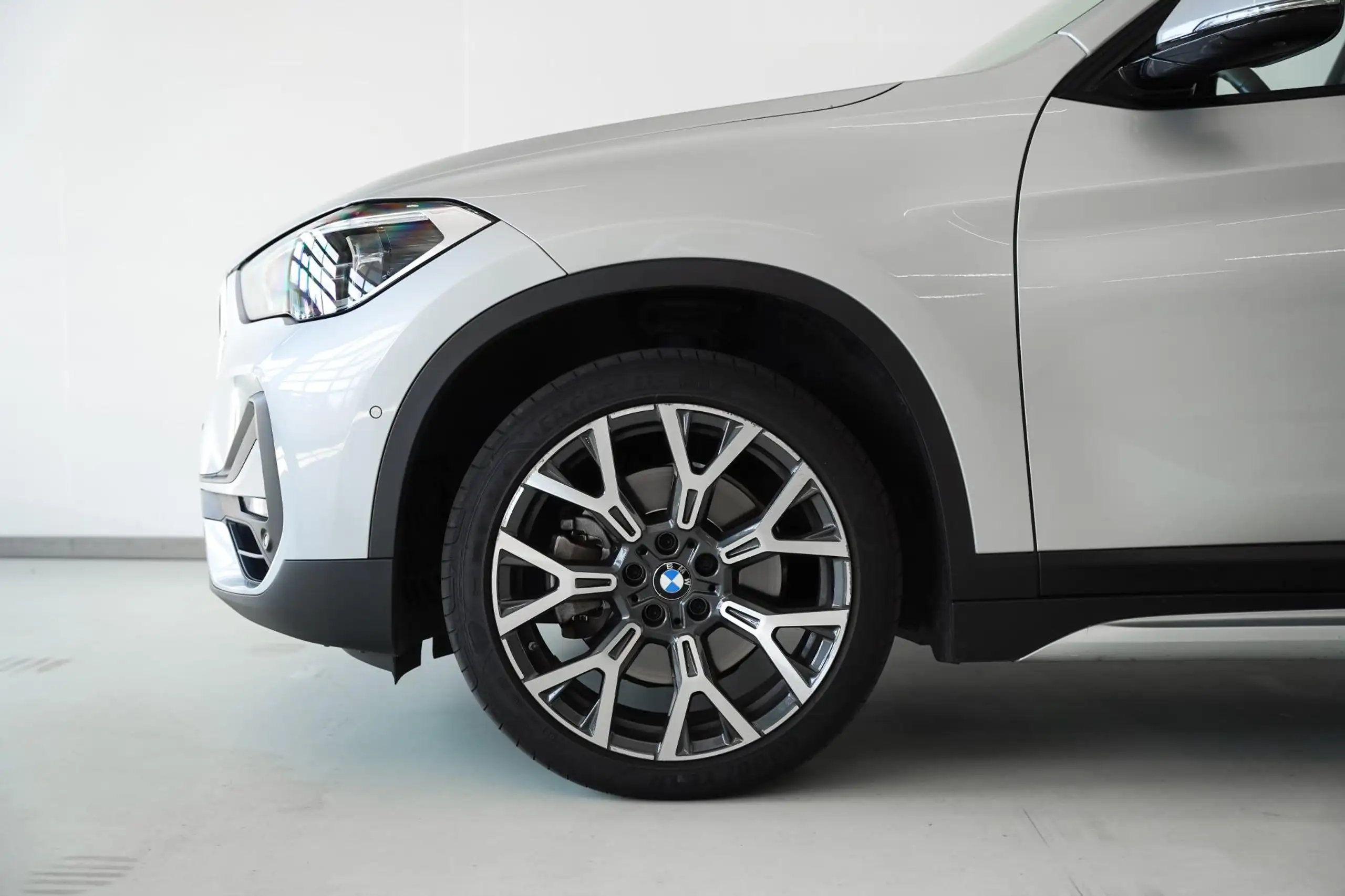 BMW - X1