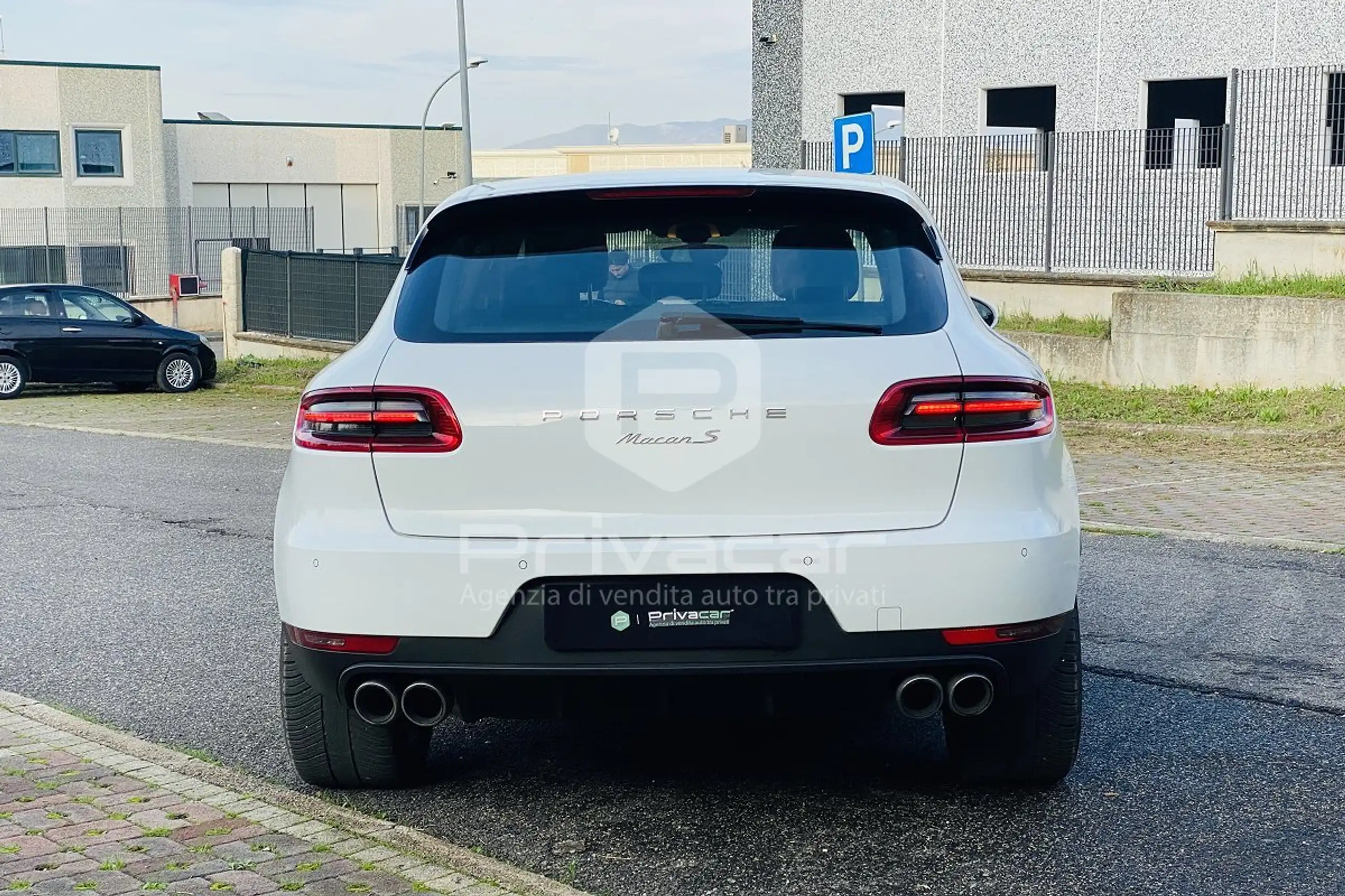 Porsche - Macan