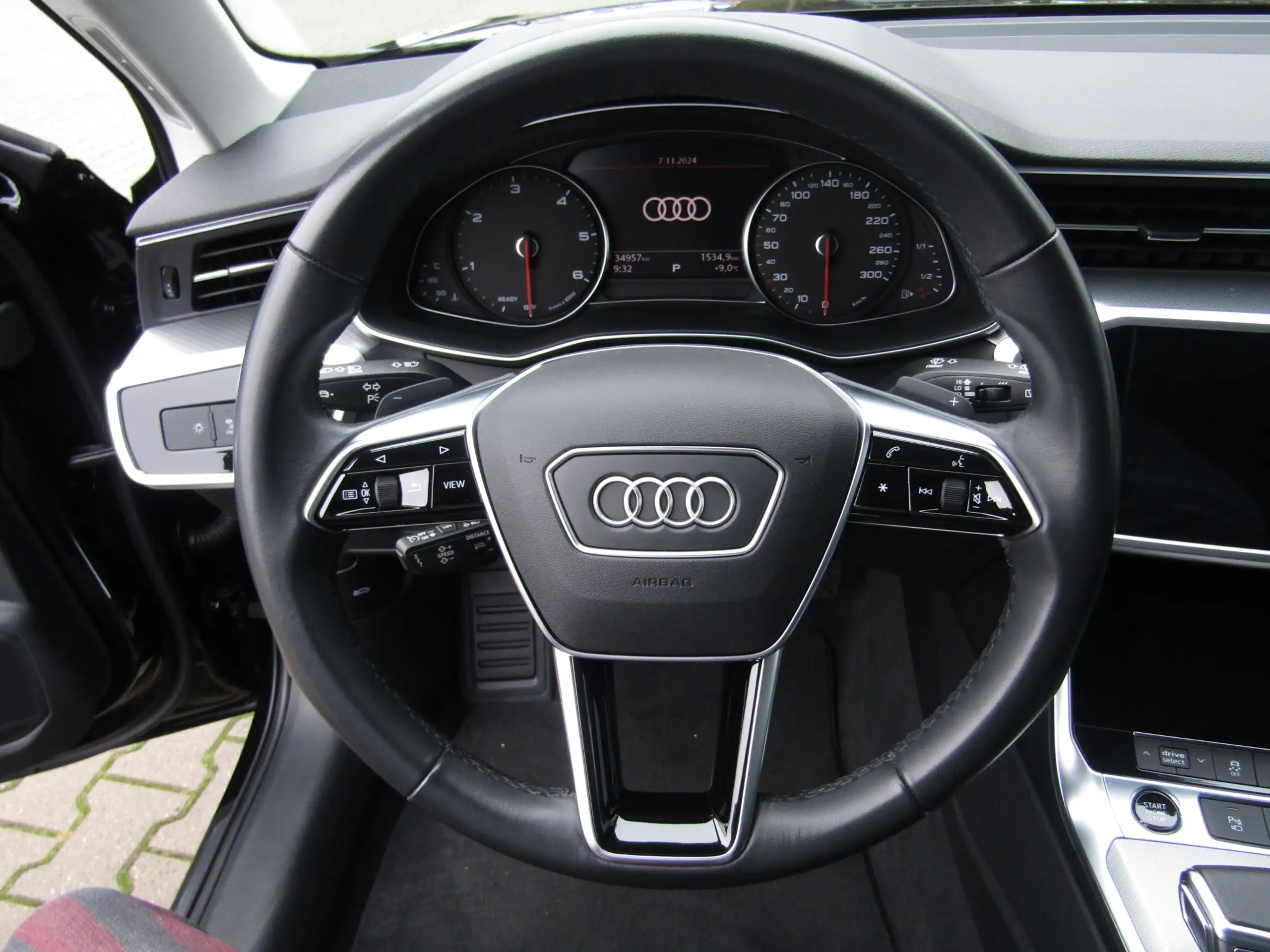 Audi - A6