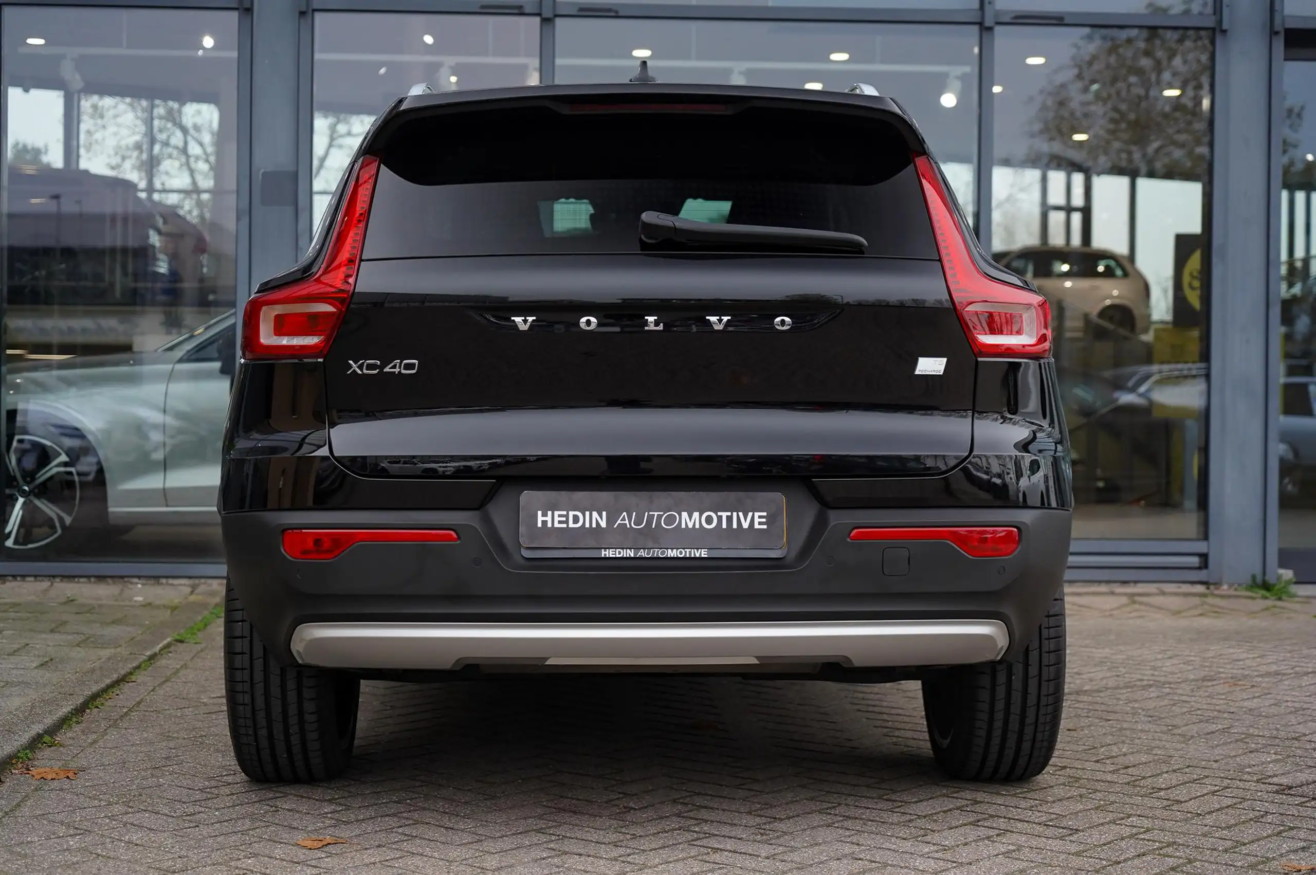 Volvo - XC40