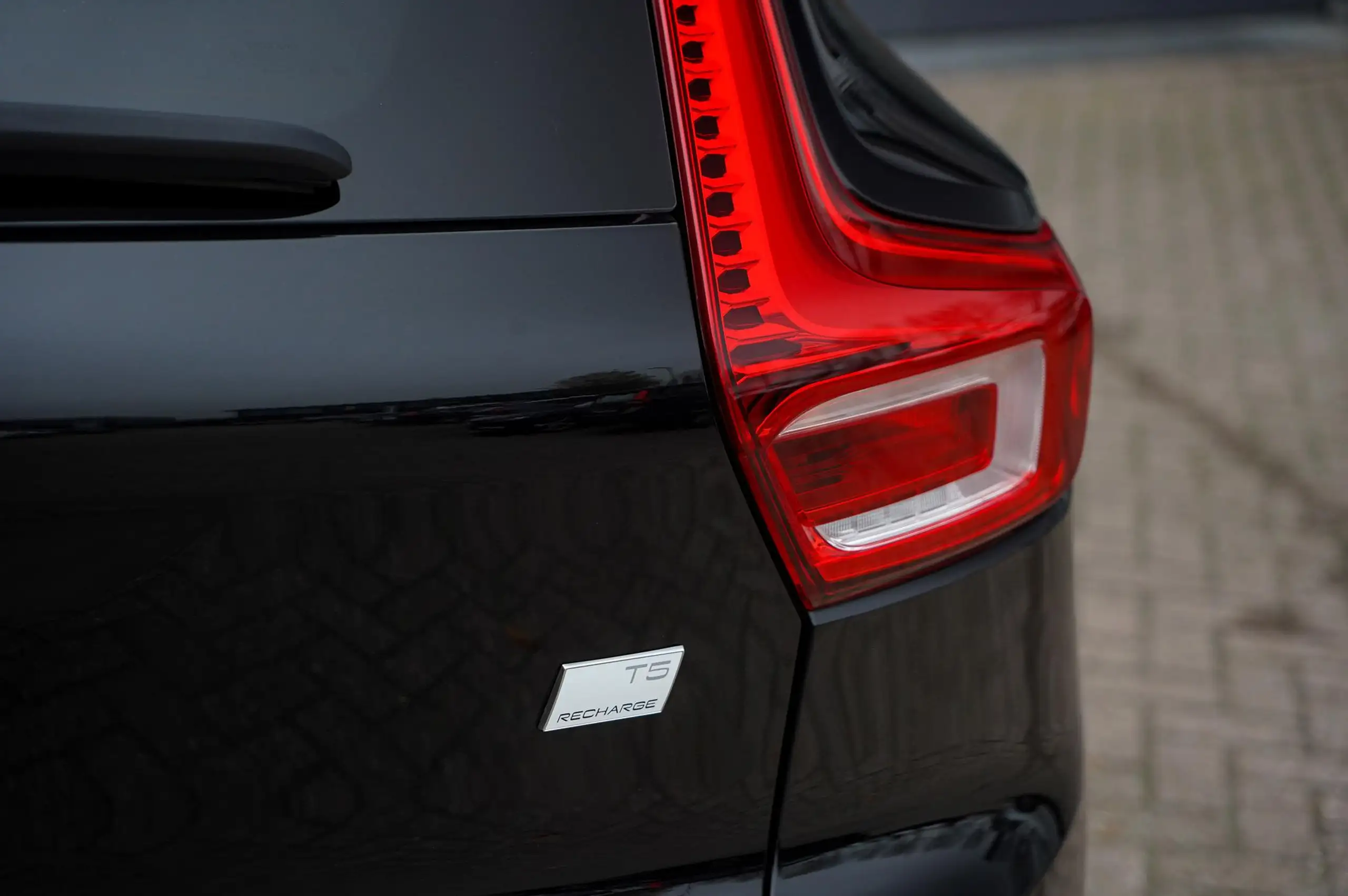 Volvo - XC40