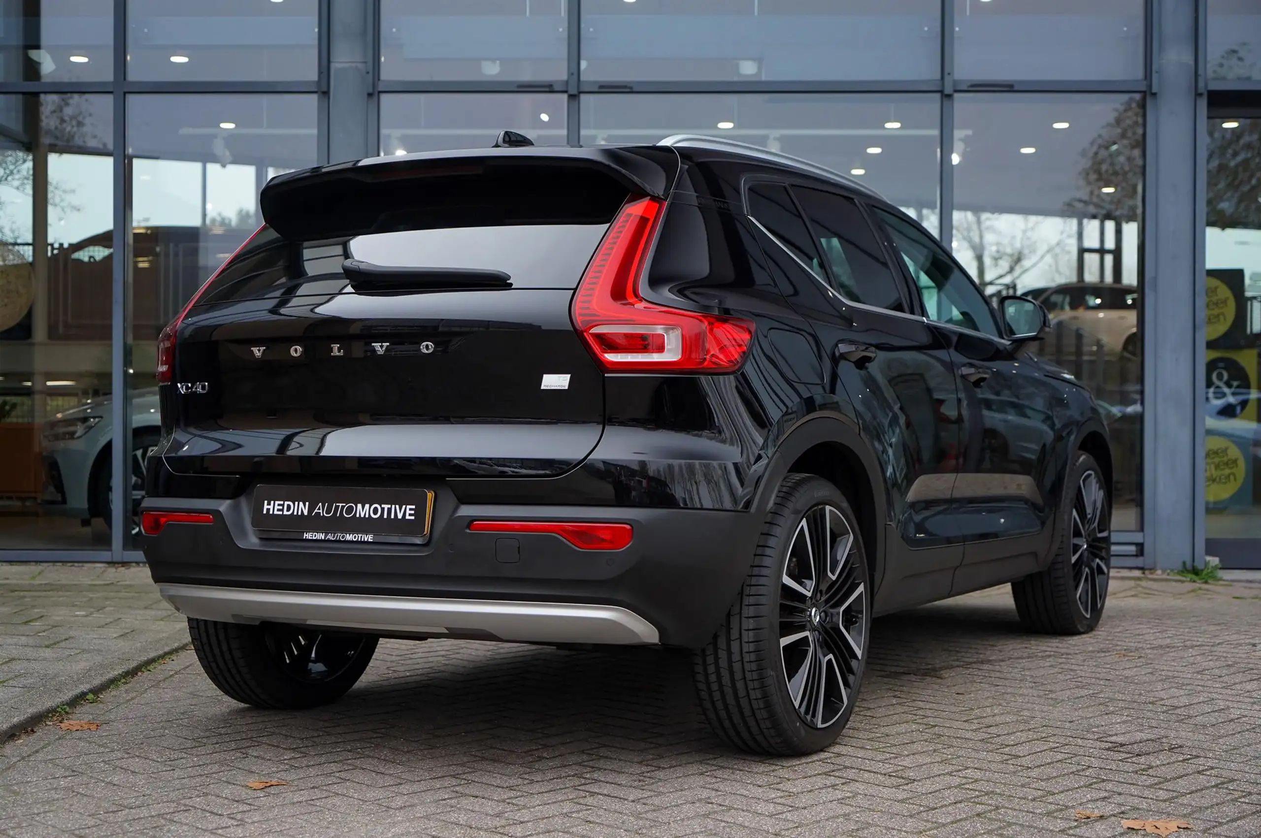 Volvo - XC40