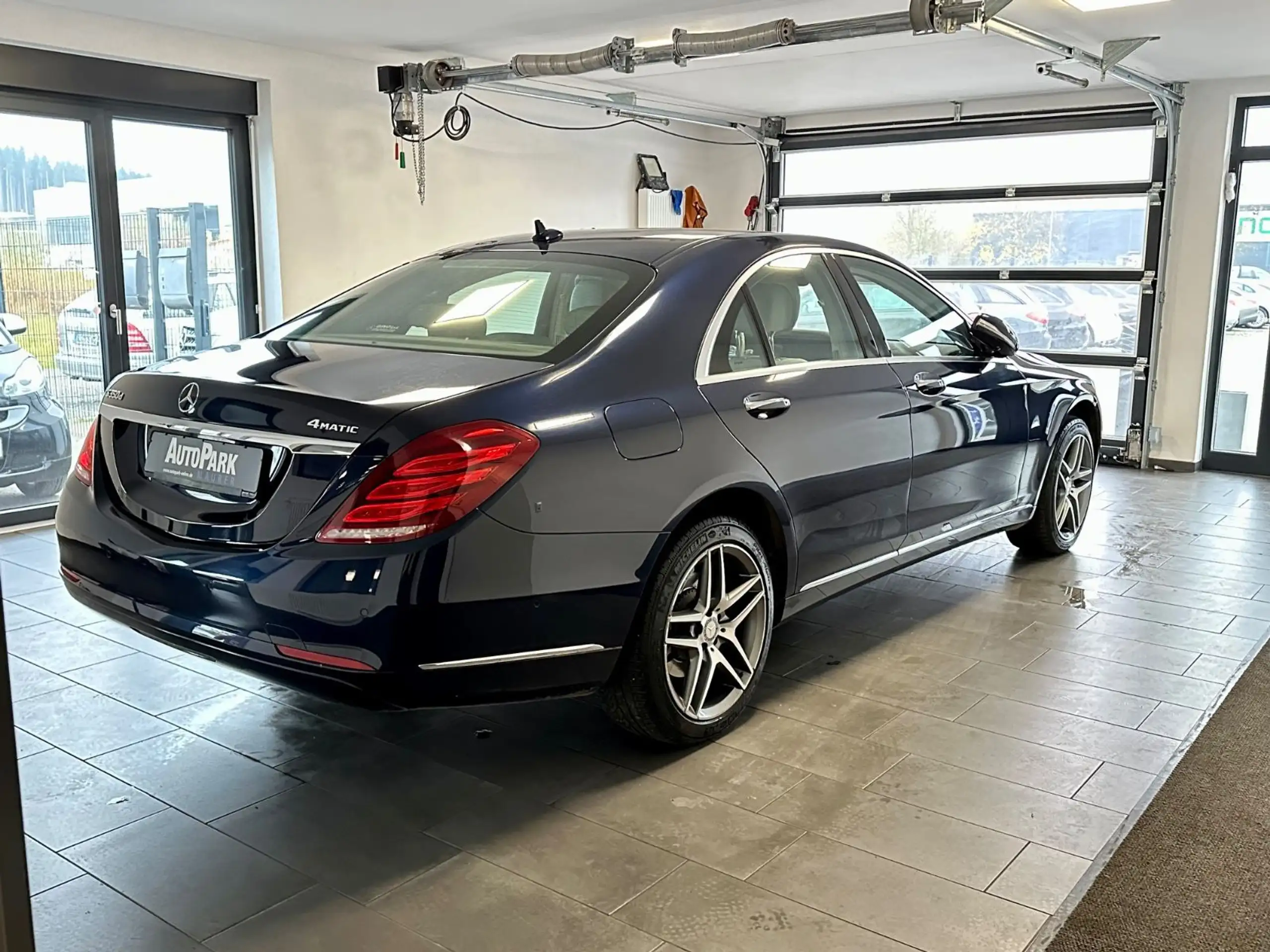 Mercedes-Benz - S 350