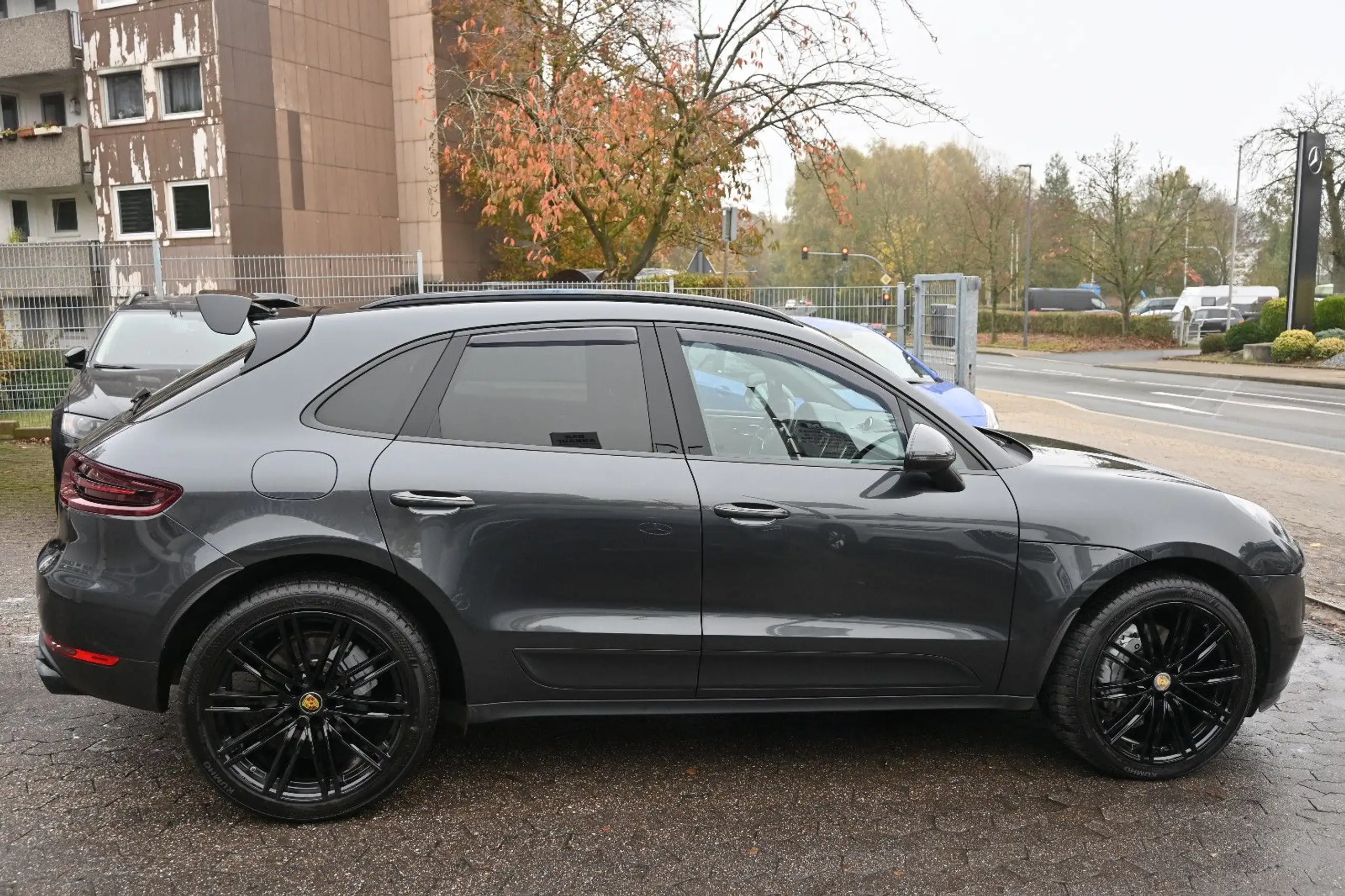 Porsche - Macan