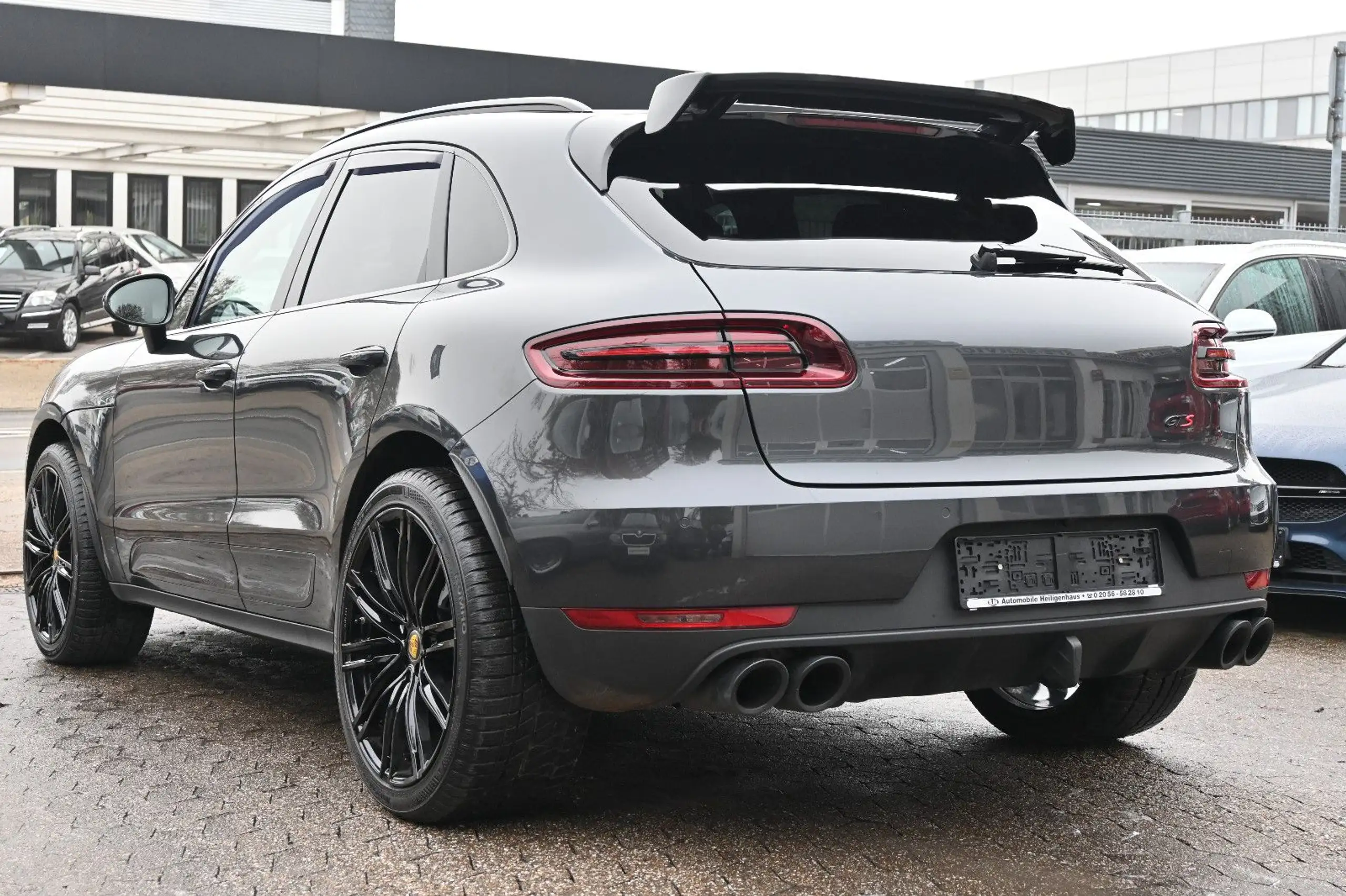 Porsche - Macan