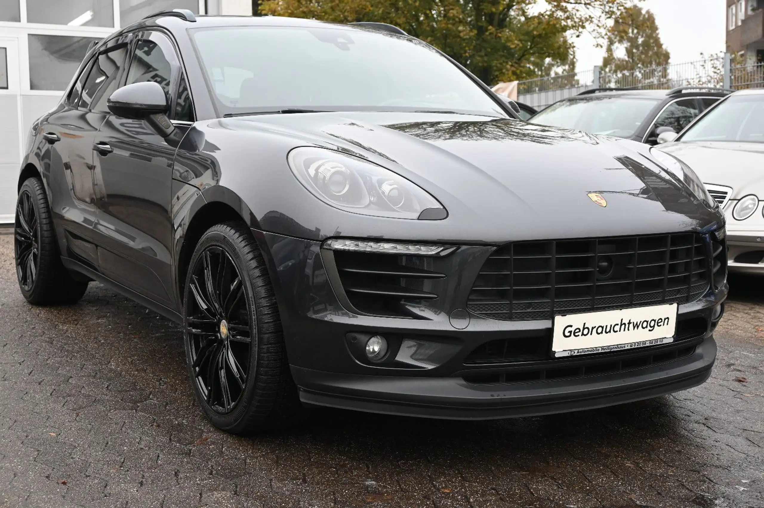 Porsche - Macan