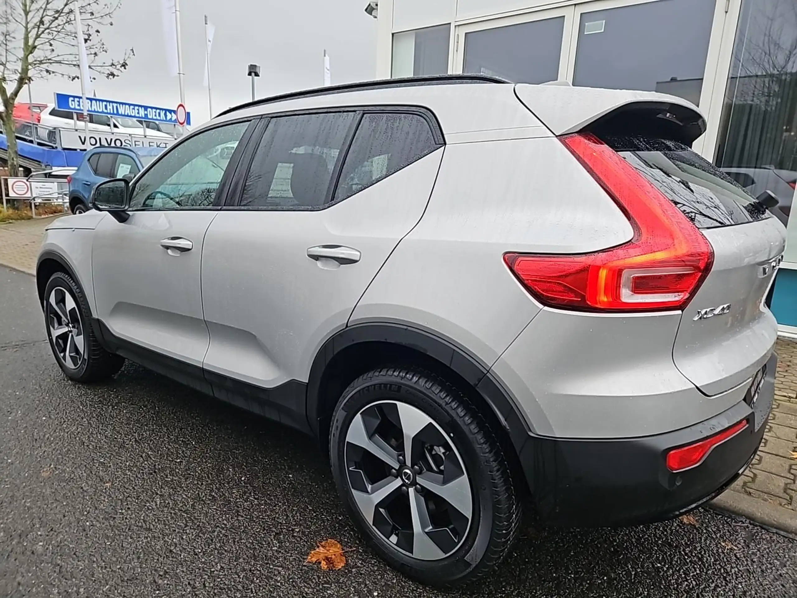 Volvo - XC40