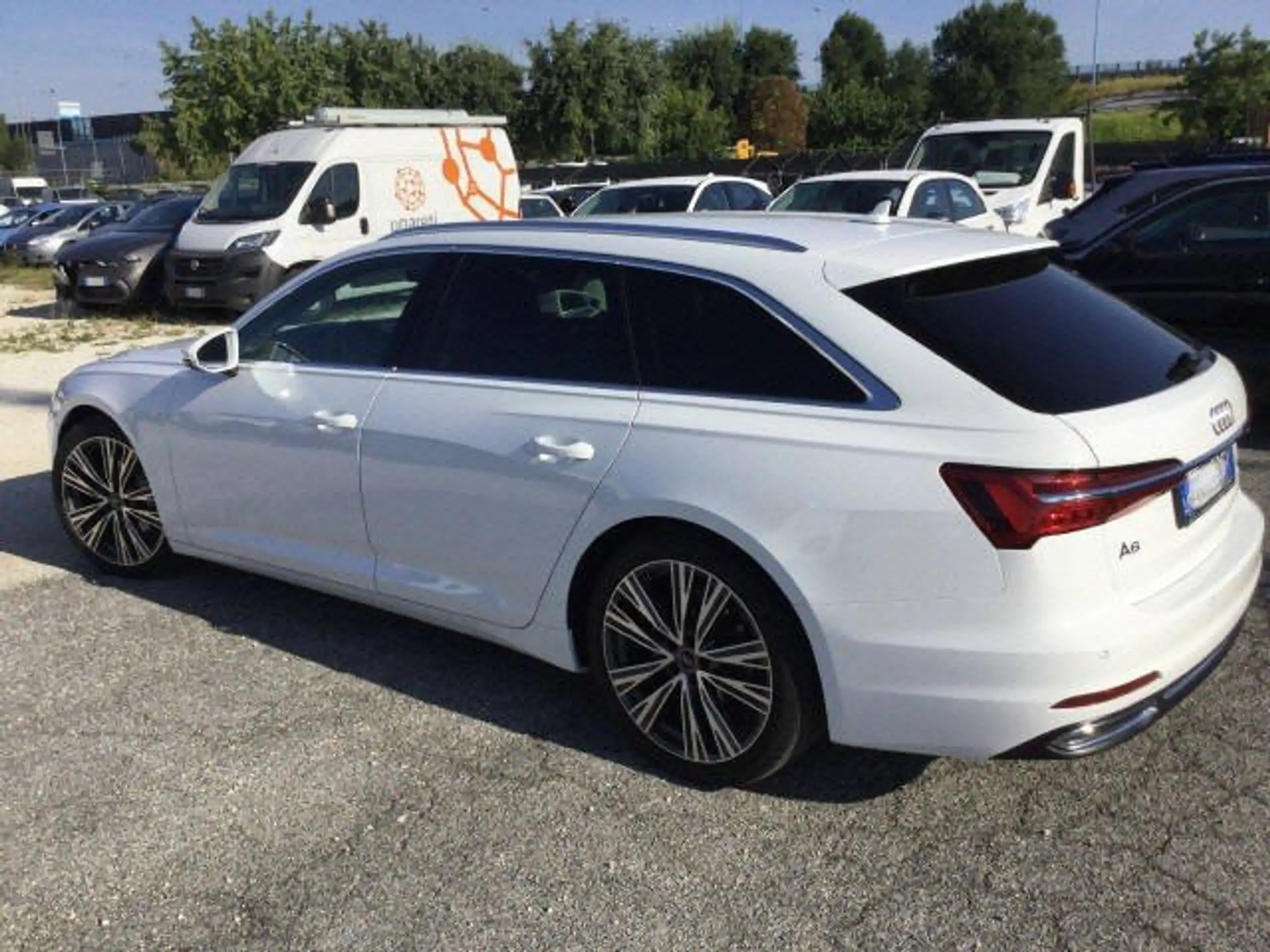 Audi - A6