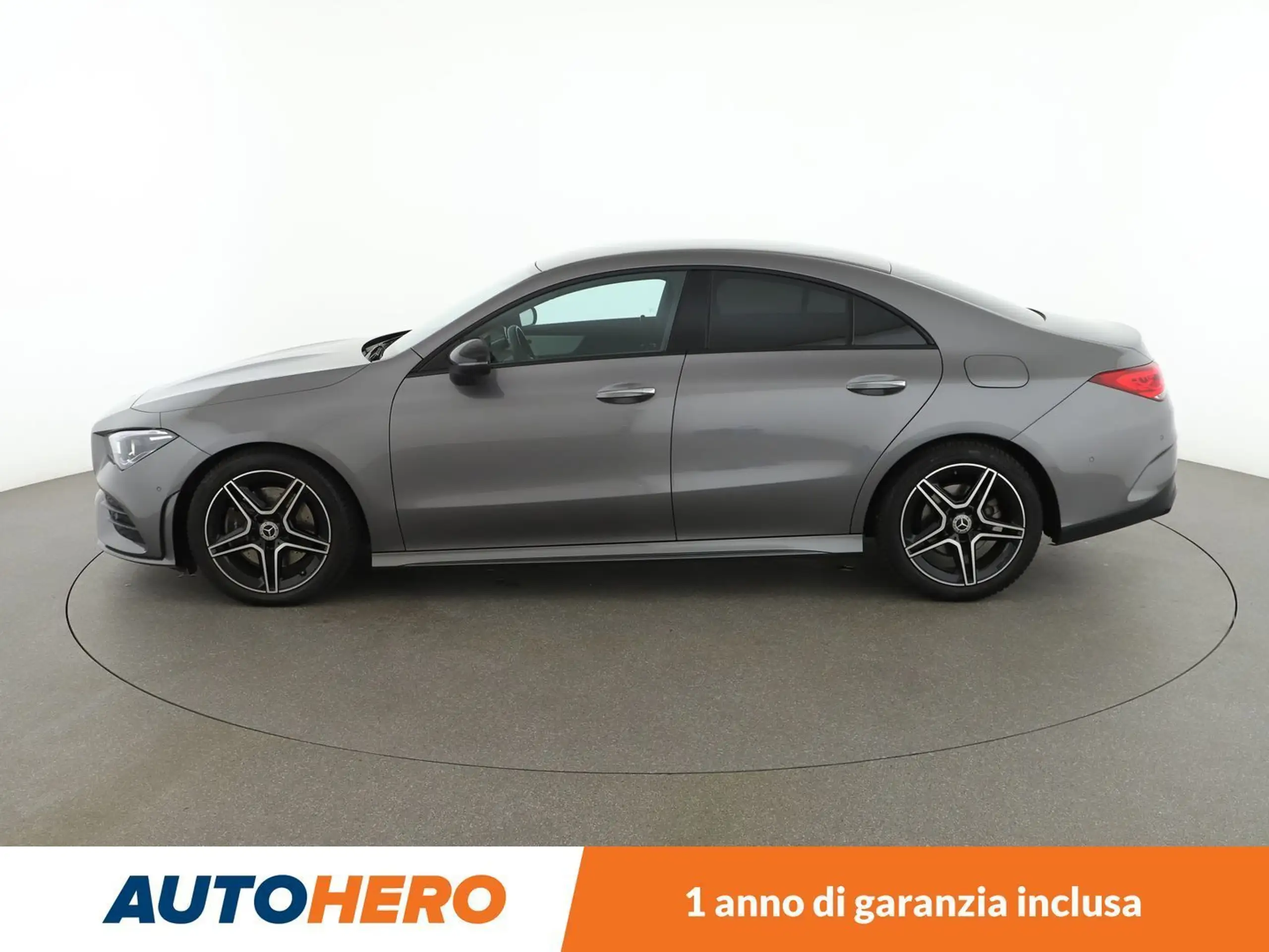 Mercedes-Benz - CLA 200