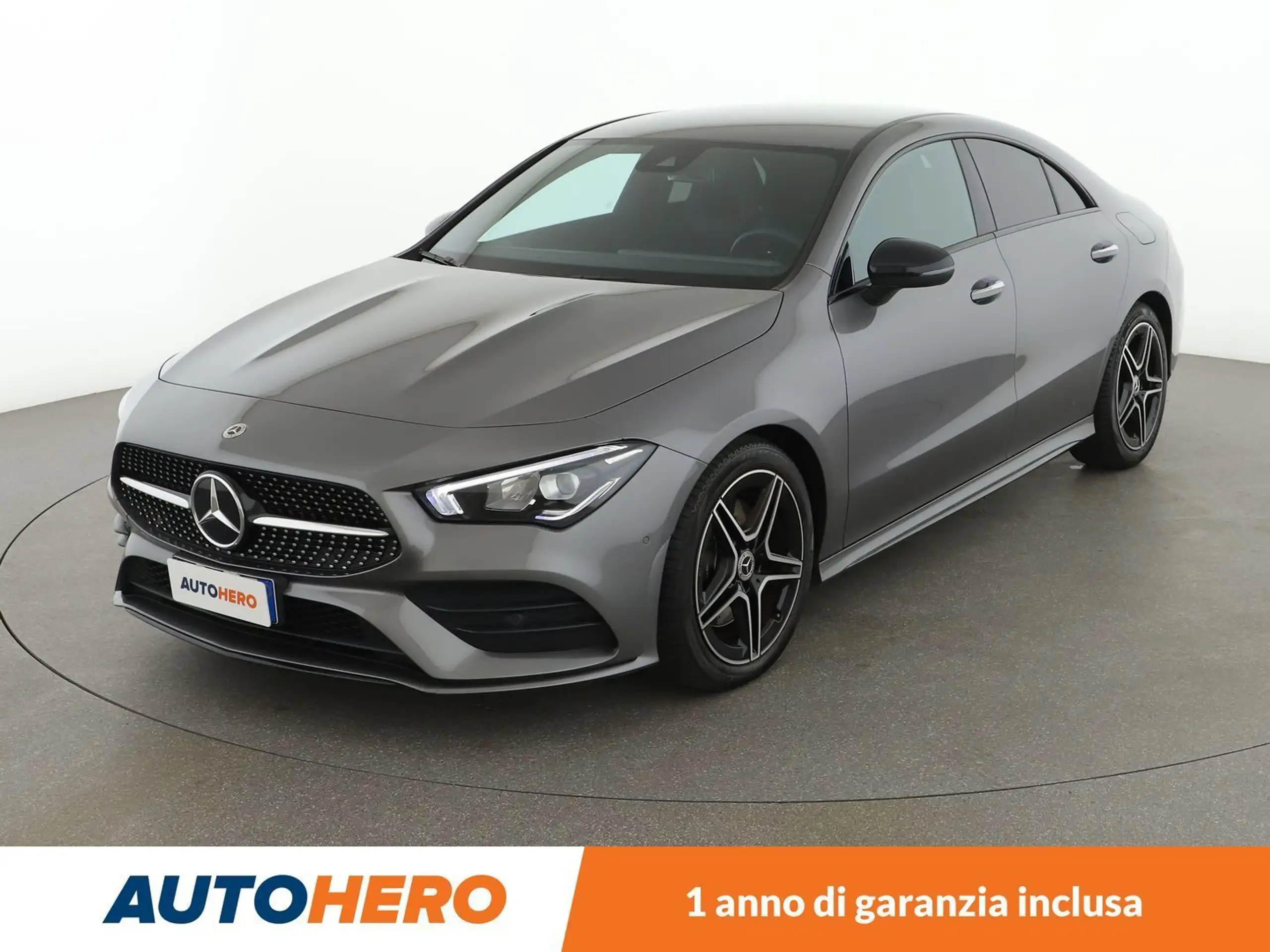 Mercedes-Benz - CLA 200