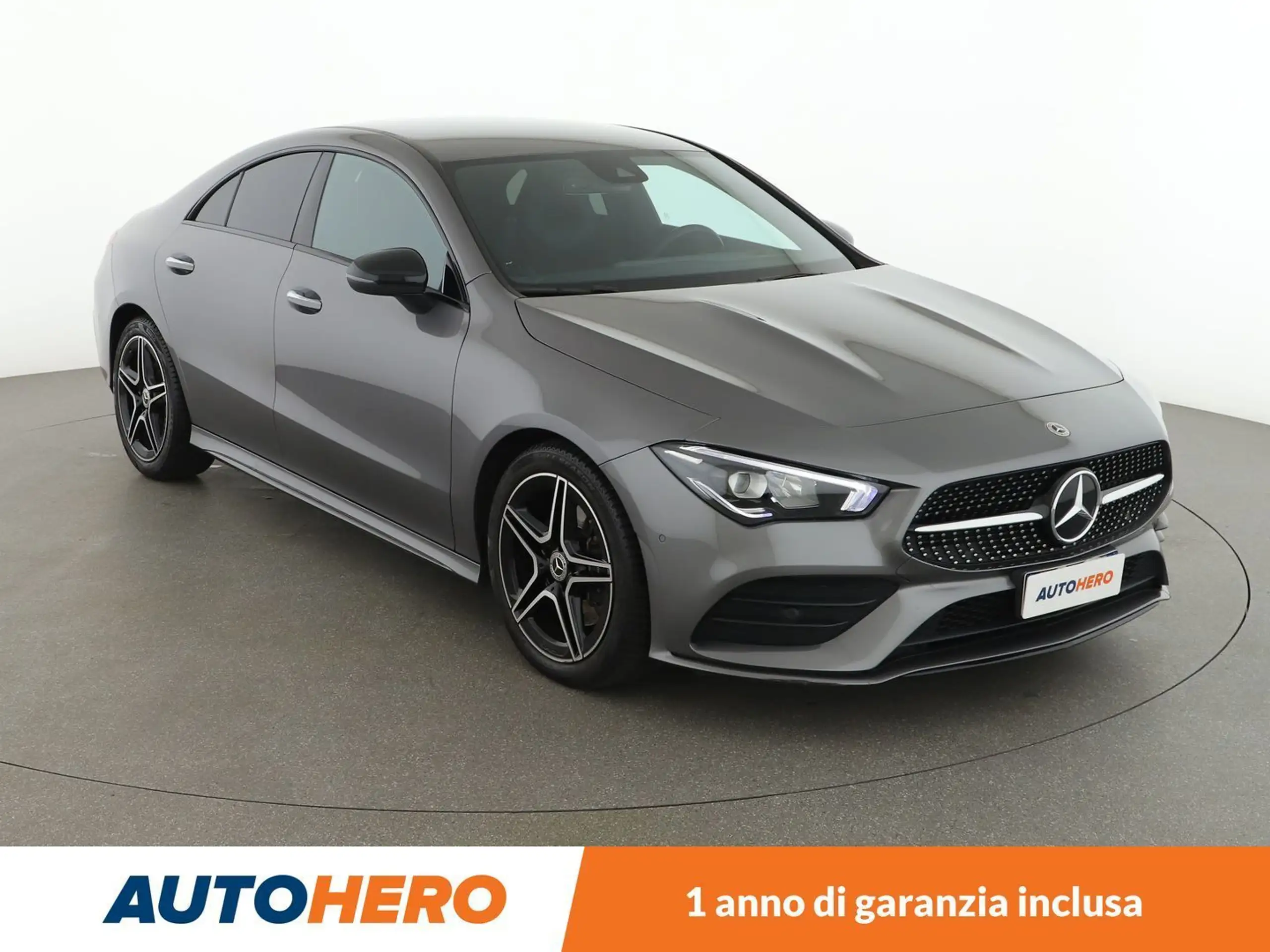 Mercedes-Benz - CLA 200