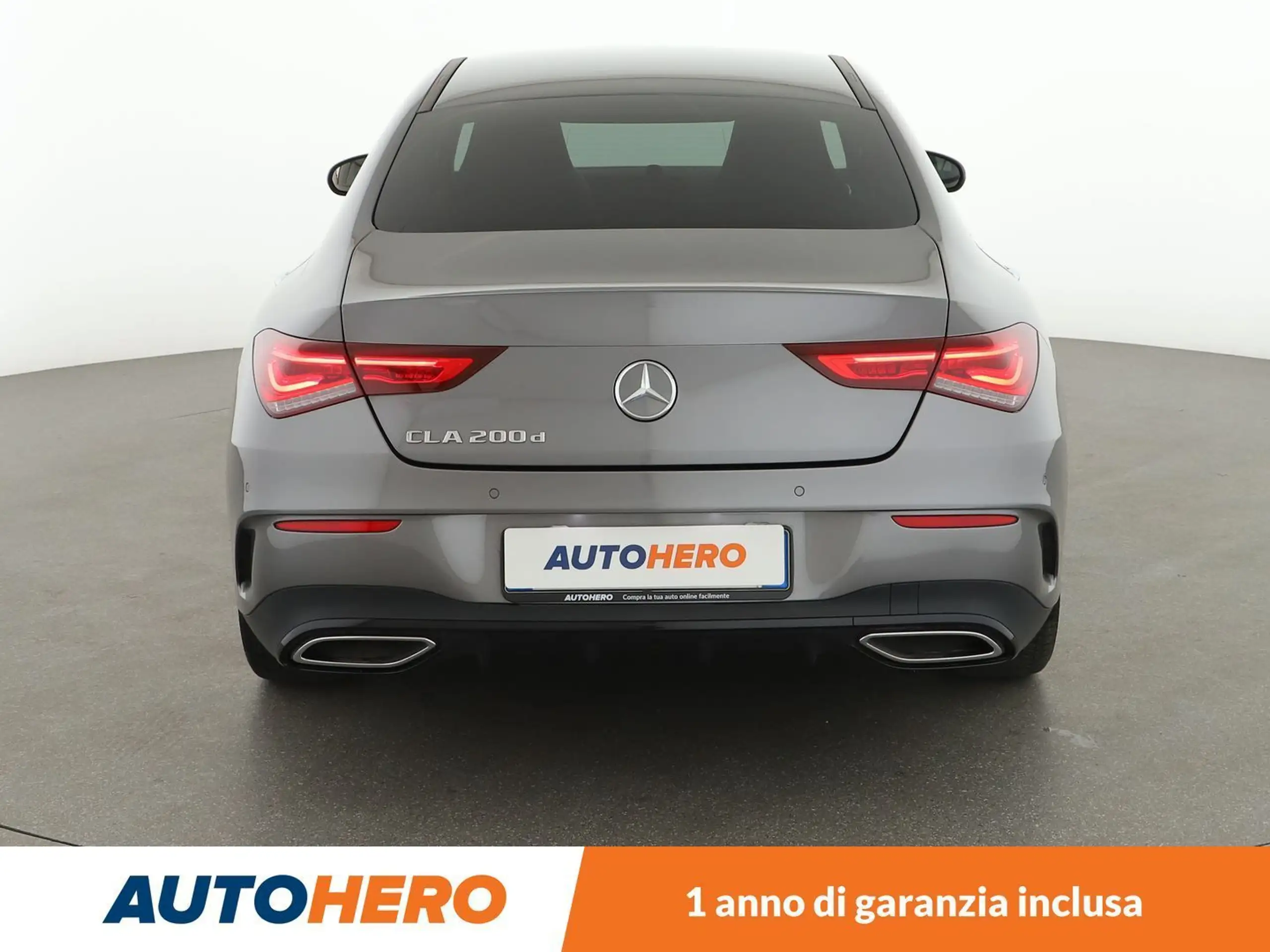 Mercedes-Benz - CLA 200