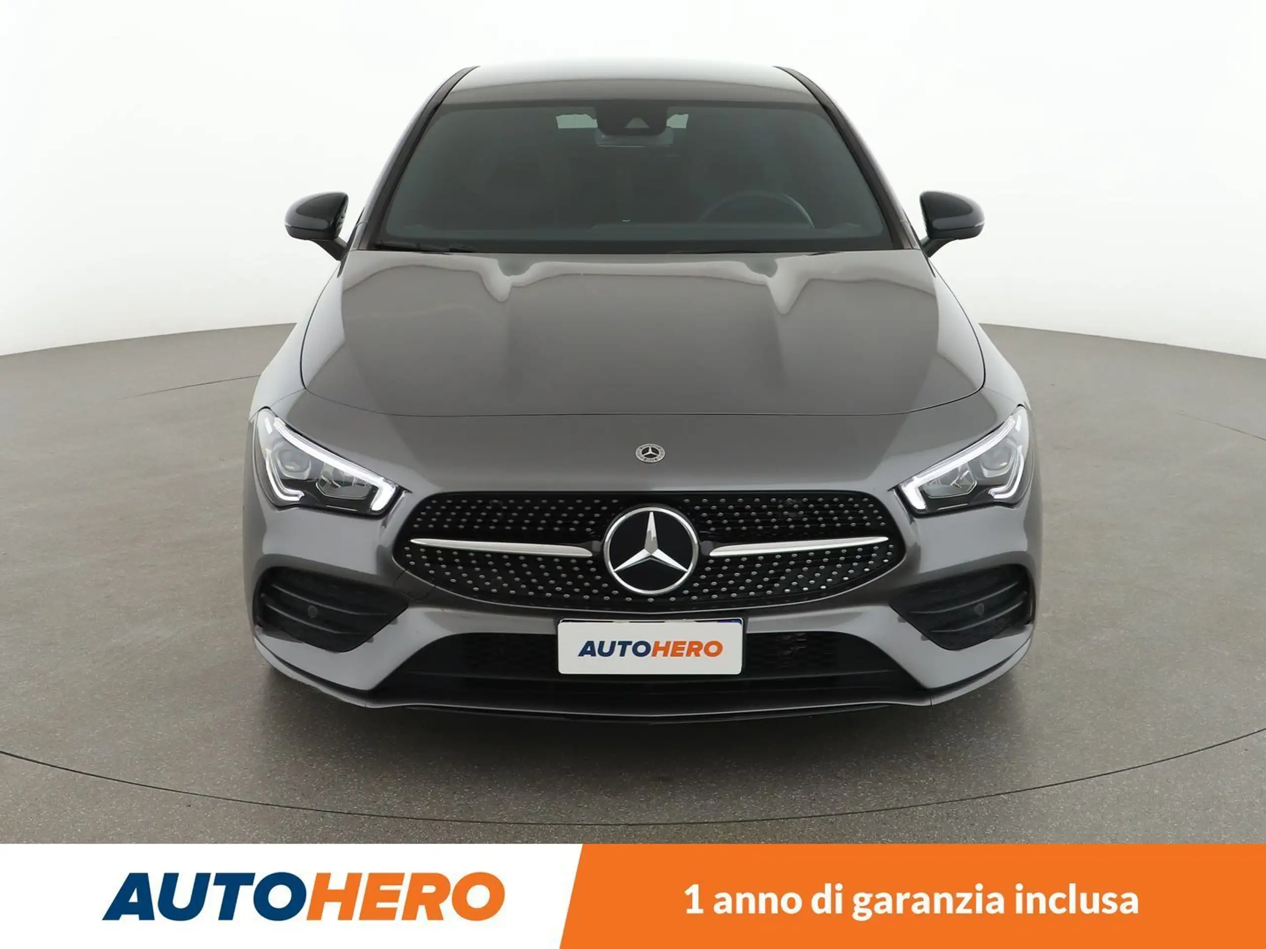 Mercedes-Benz - CLA 200