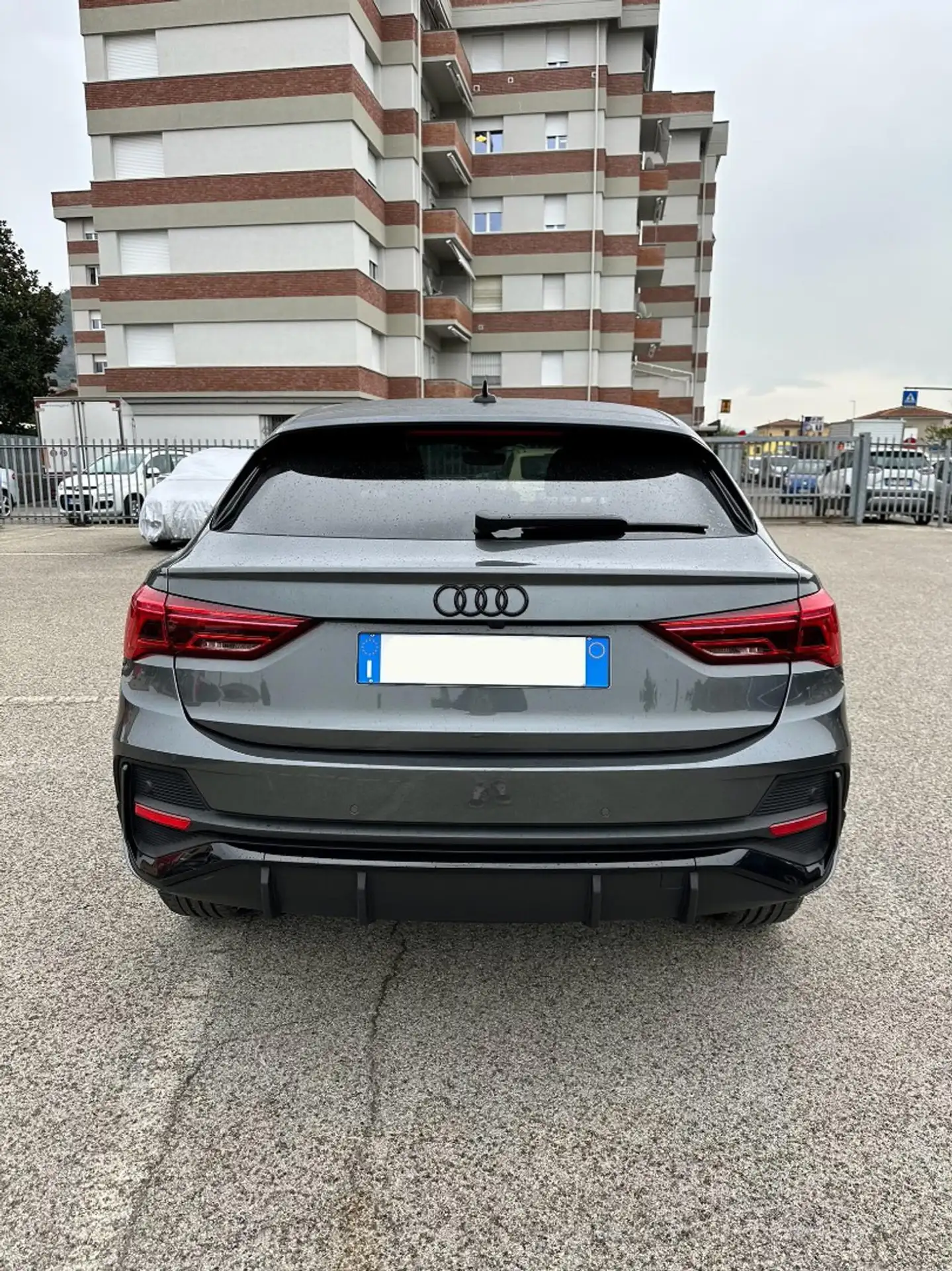 Audi - Q3