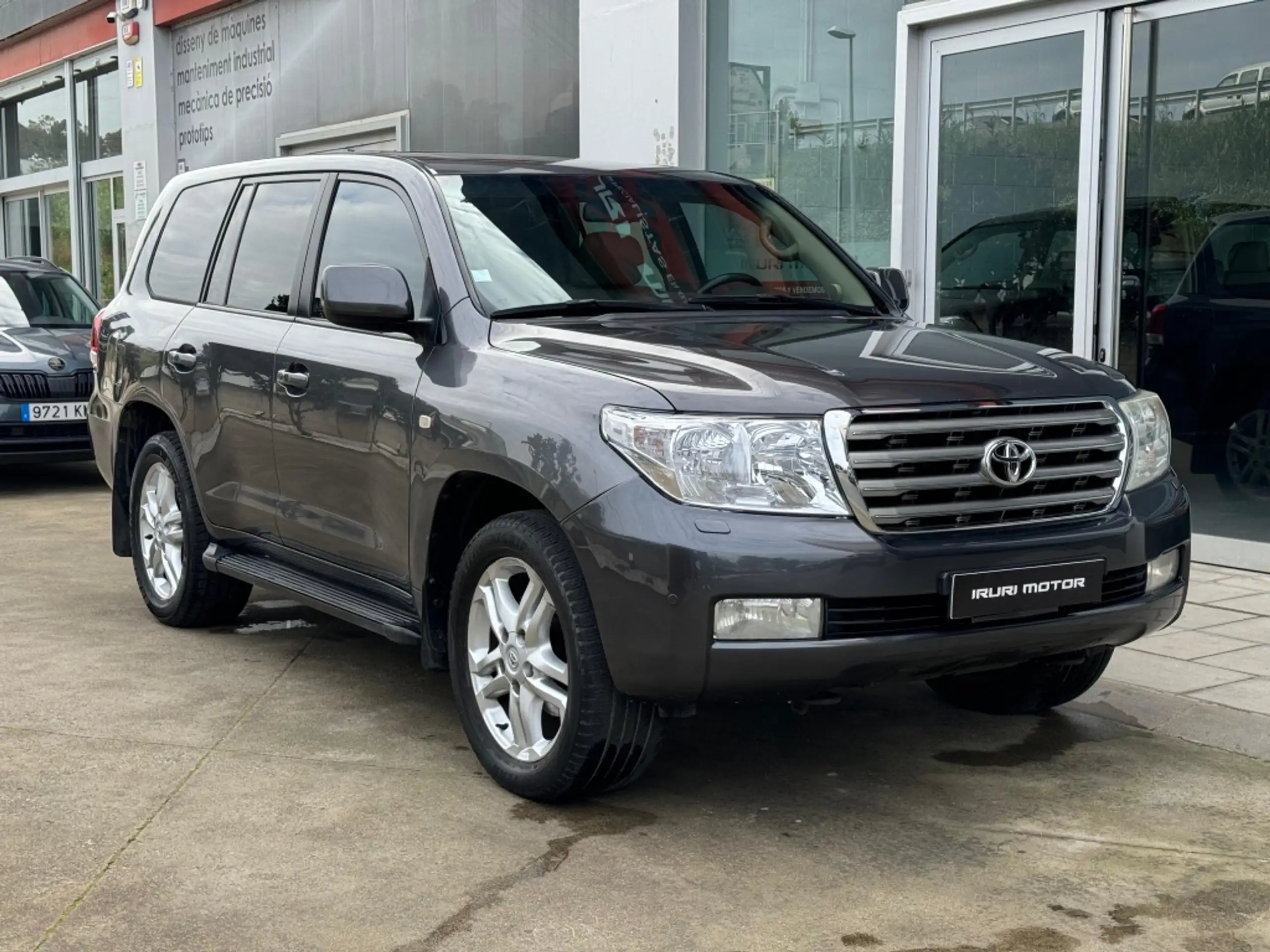 Toyota - Land Cruiser