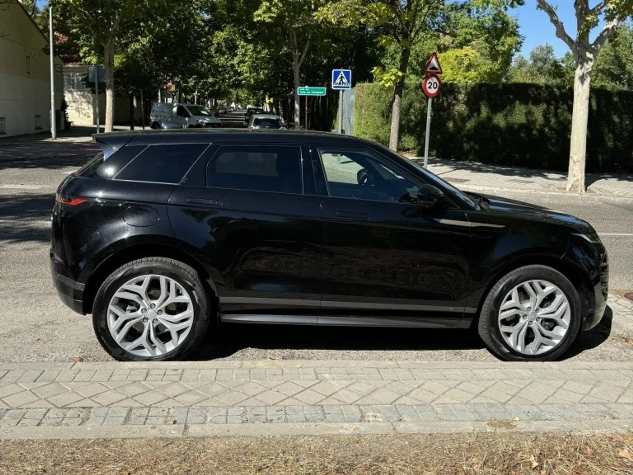 Land Rover Range Rover Evoque 2021