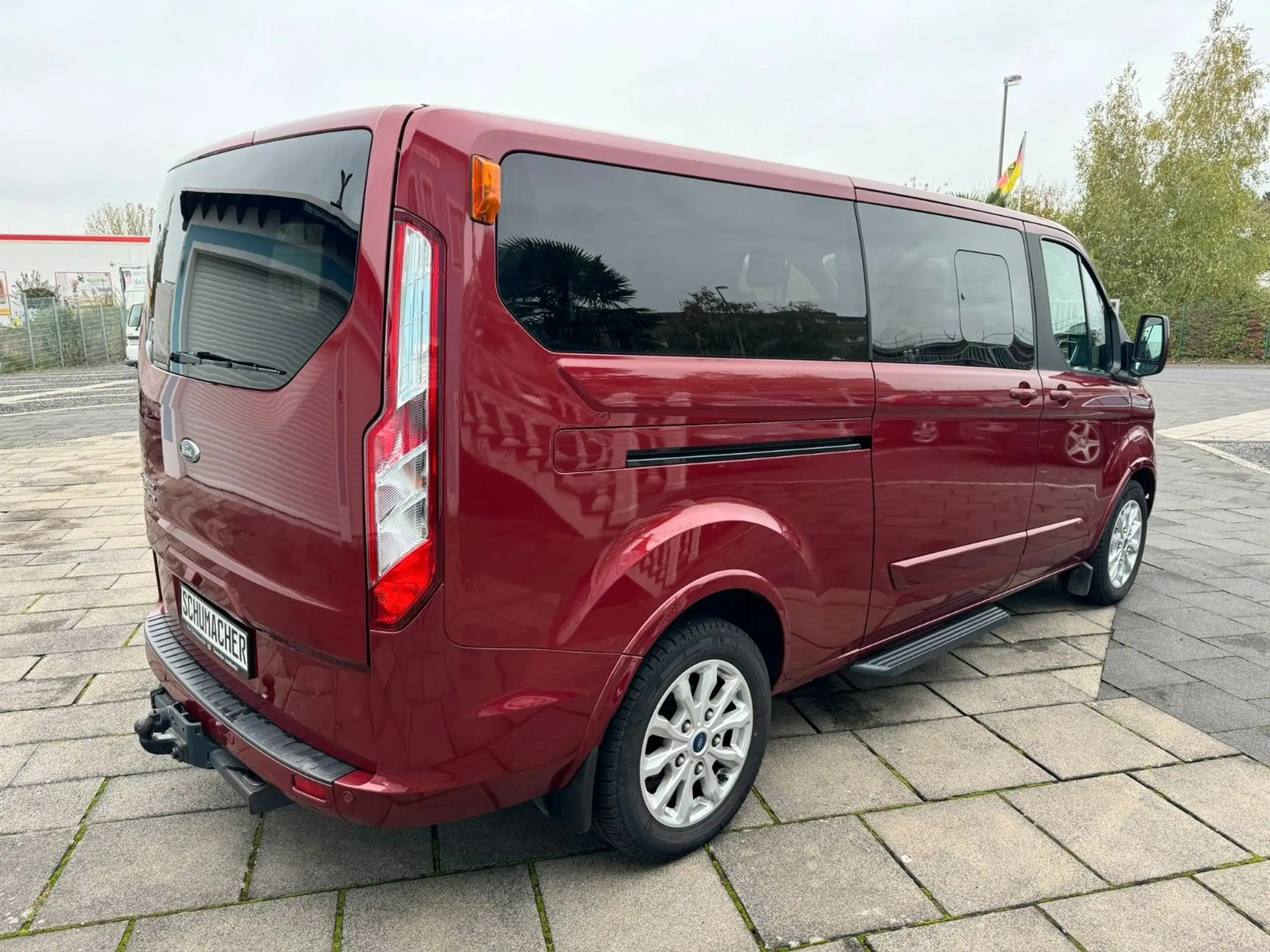 Ford - Tourneo Custom