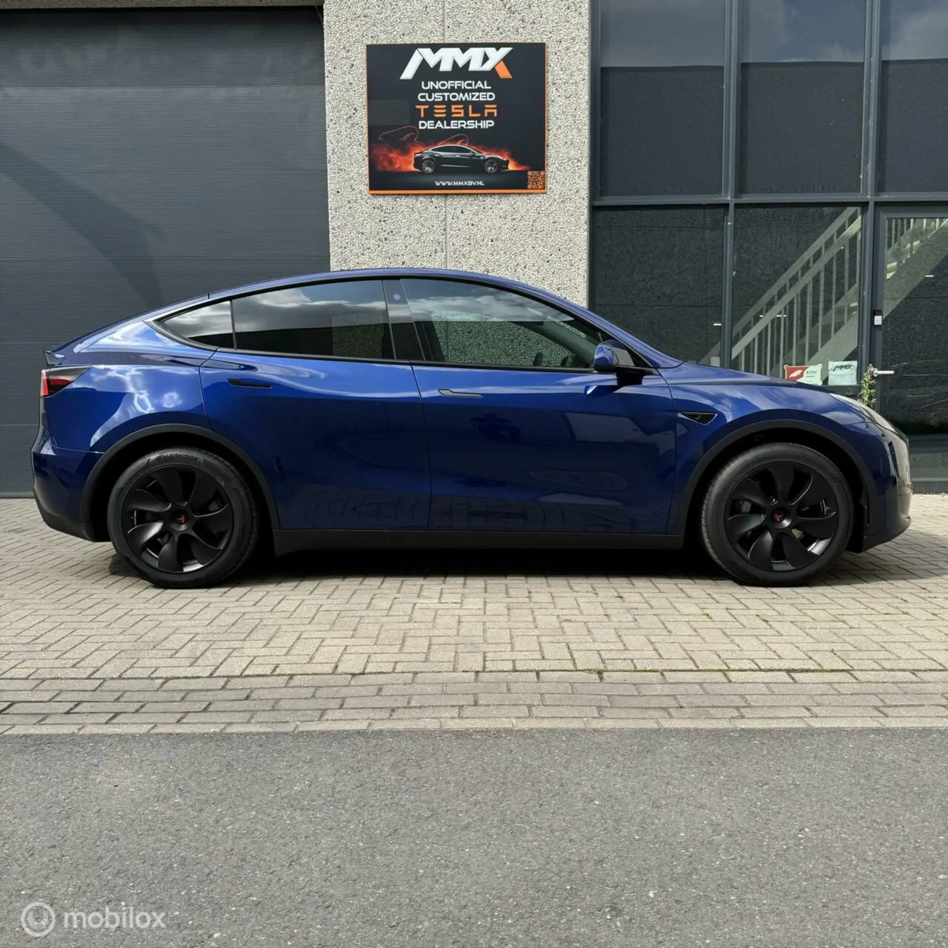 Tesla - Model Y