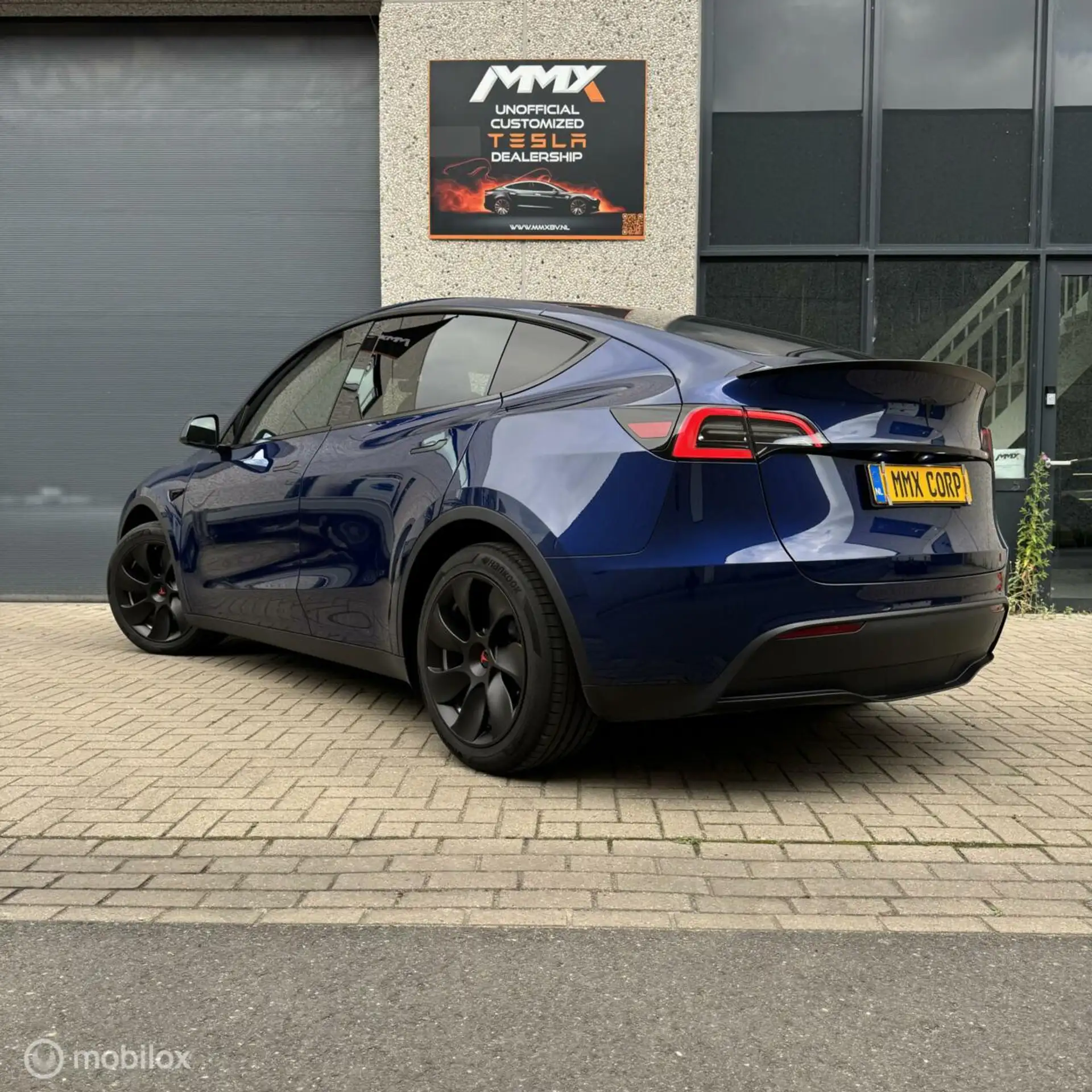 Tesla - Model Y