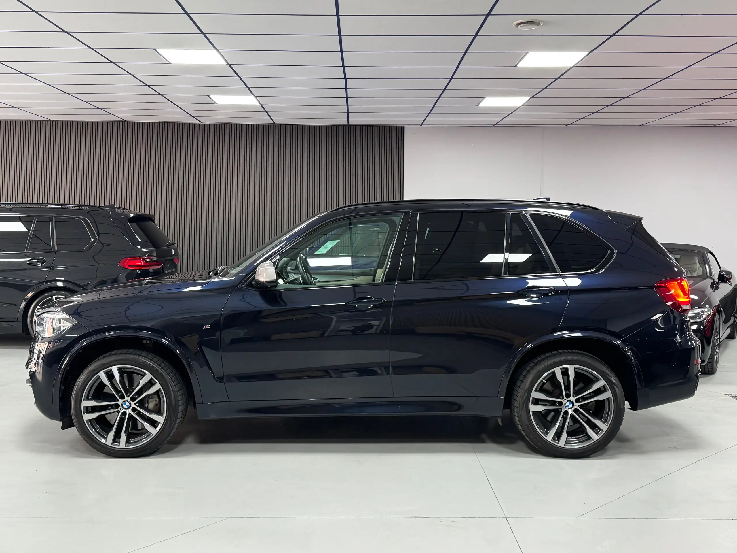 BMW - X5 M