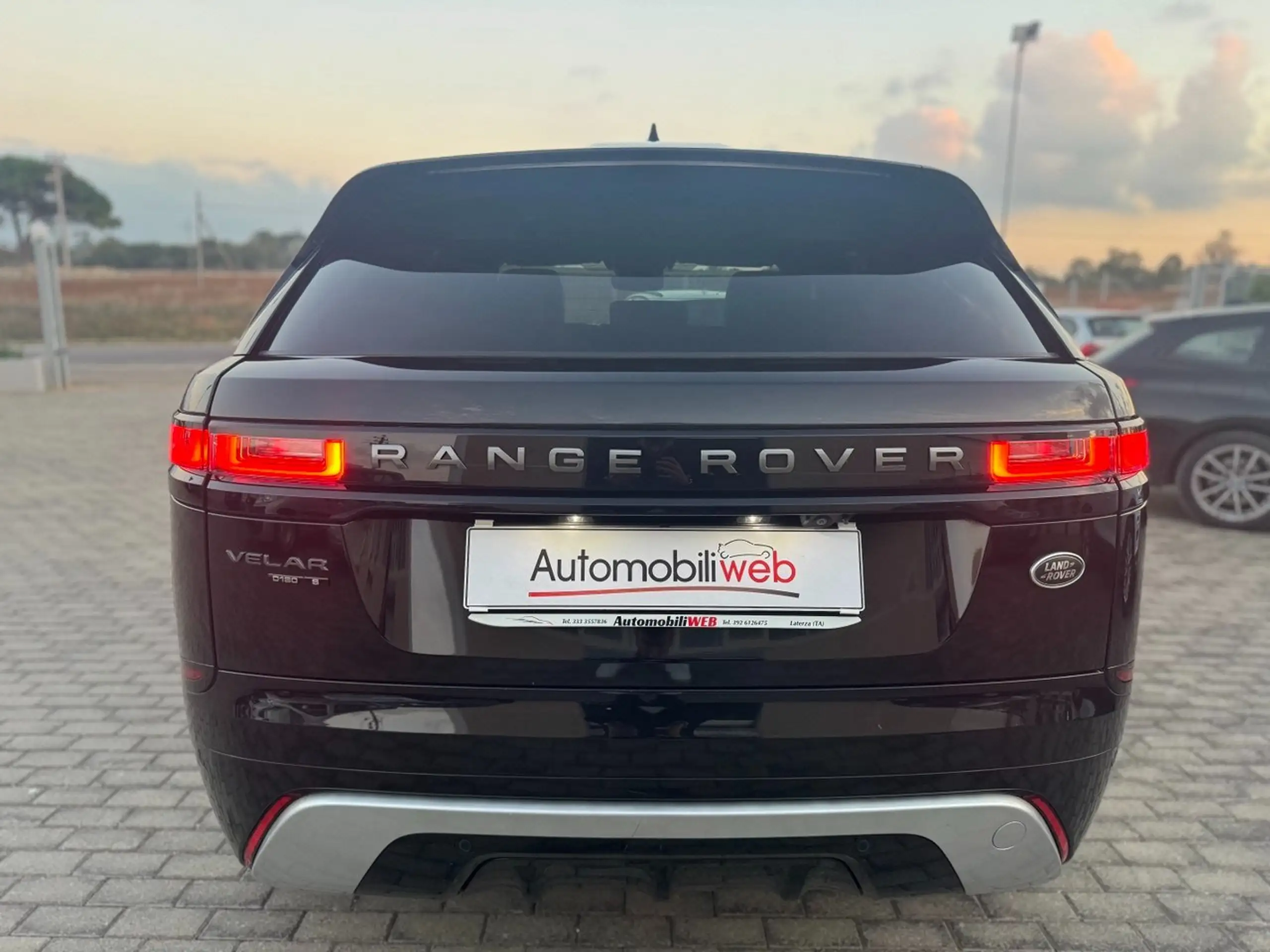 Land Rover - Range Rover Velar