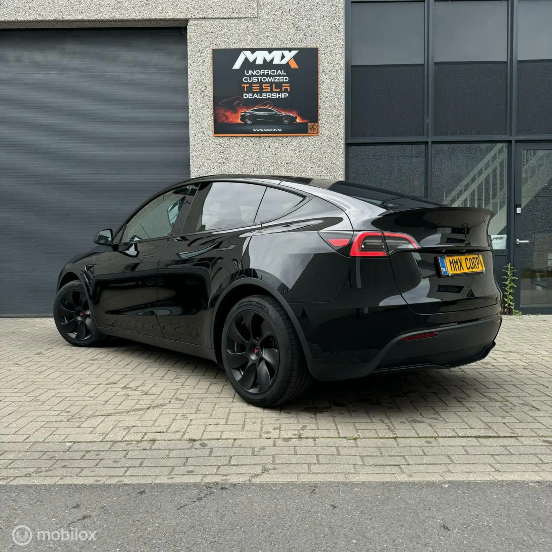 Tesla - Model Y