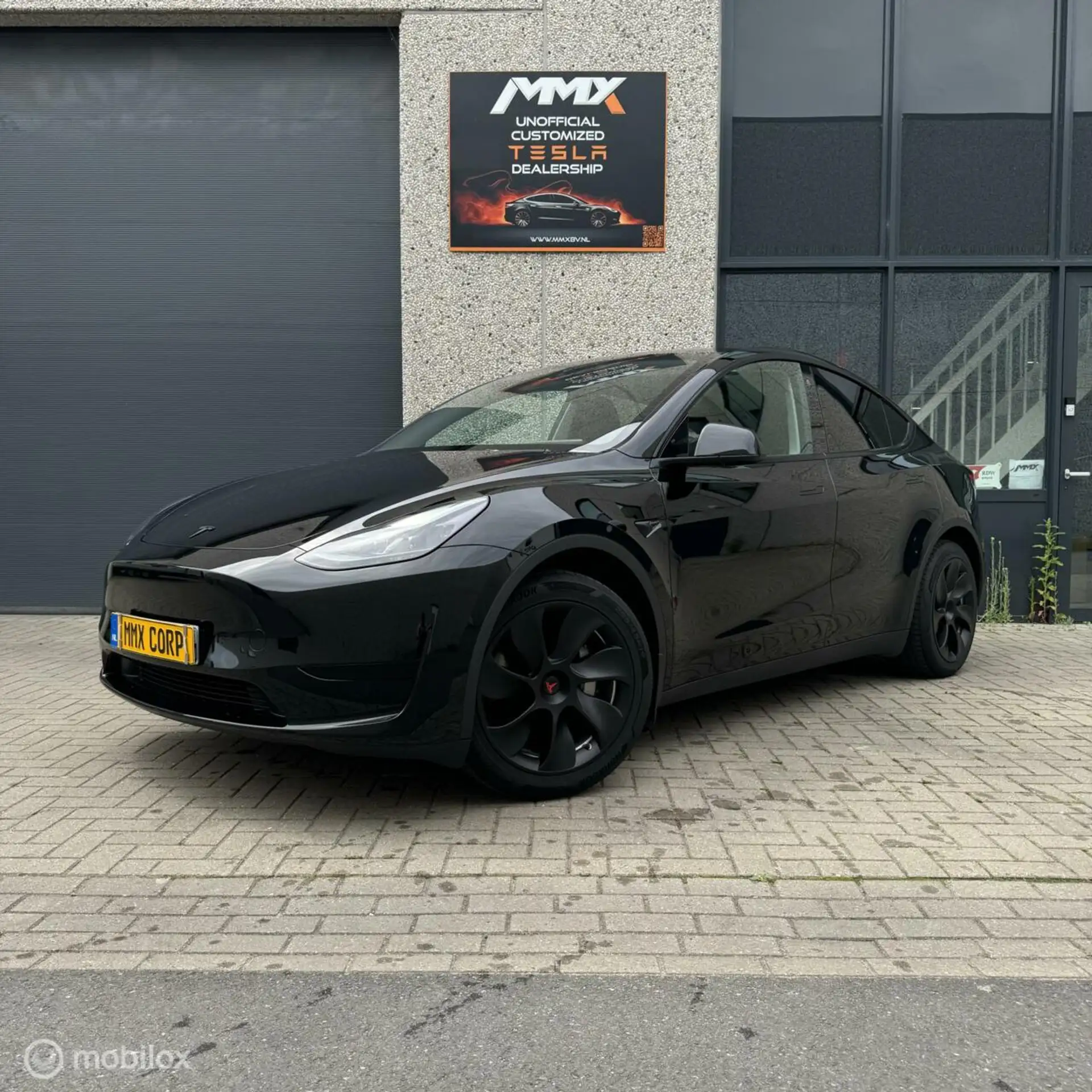 Tesla - Model Y