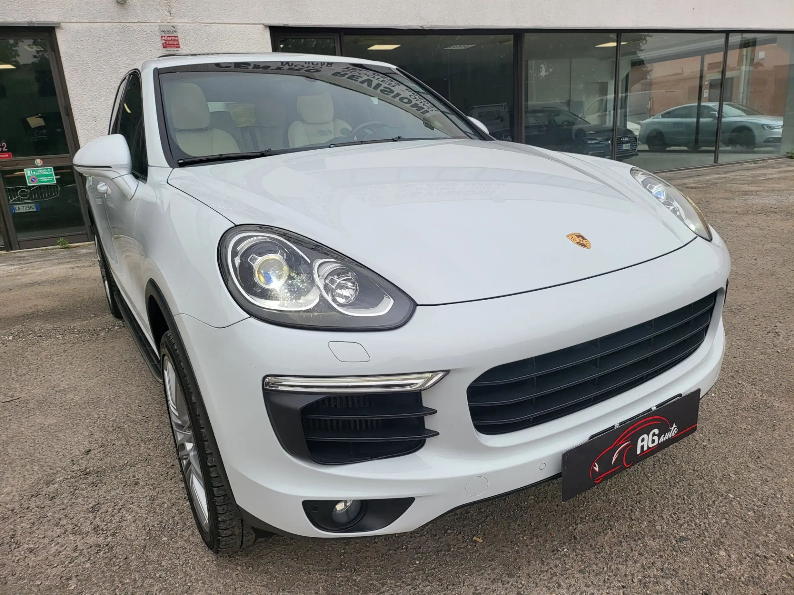 Porsche - Cayenne