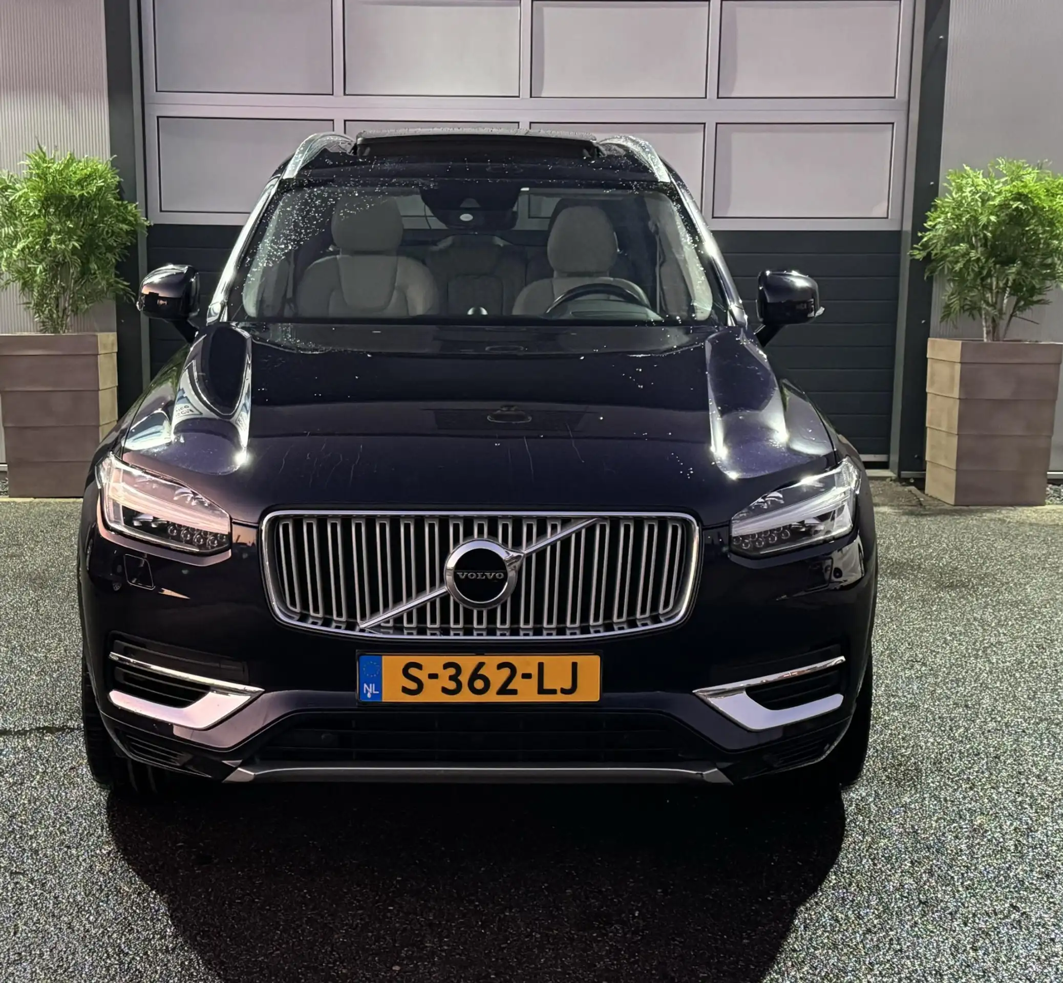 Volvo - XC90