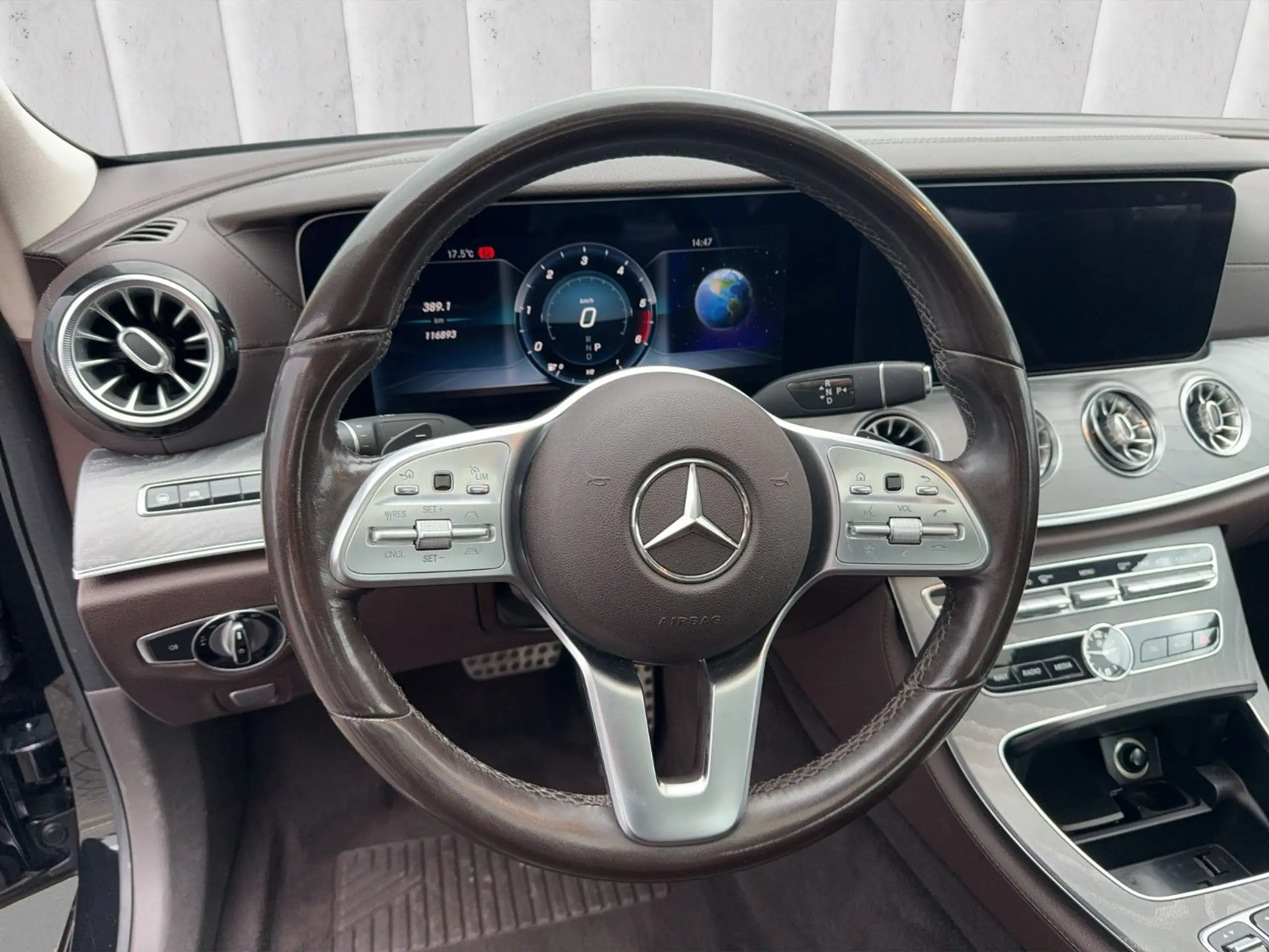 Mercedes-Benz - CLS 400